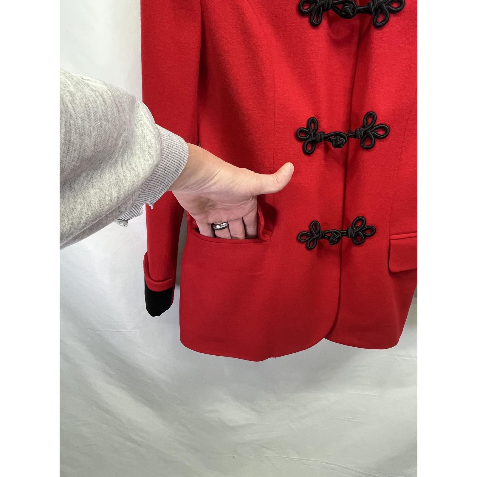 VTG Casual Corner Red 100% Wool Womens Padded Shoulder Blazer Jacket Size 4