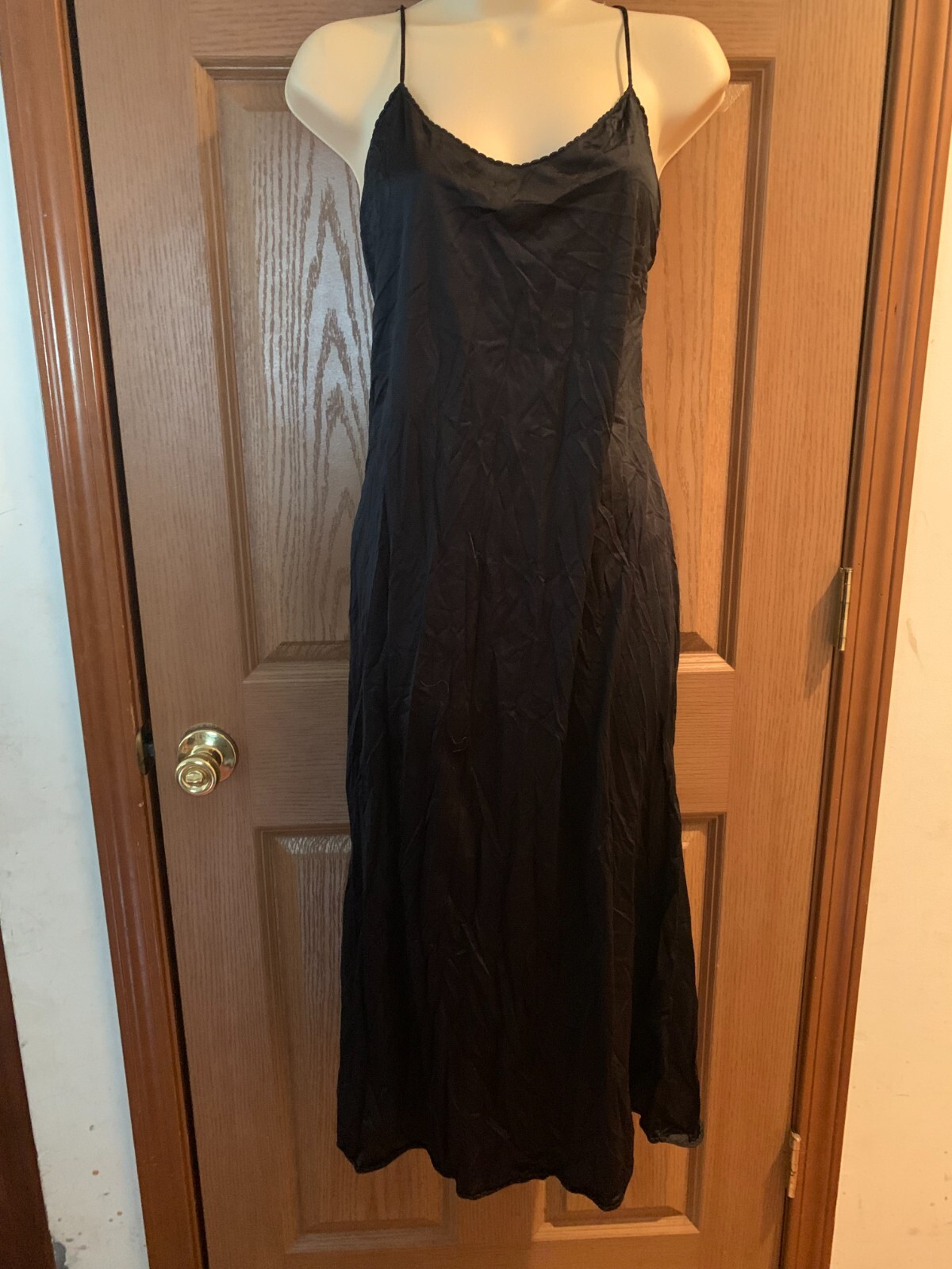 VANITY FAIR LONG FULL SLIP NIGHTGOWN GOWN CLASSIC BLACK SIZE 32 TAG 38/44