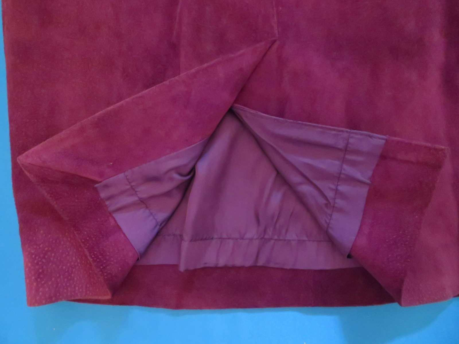VINTAGE 1980s liz claiborne DRESSES Purple Suede Dress. Misses Size 8. RN 52002.