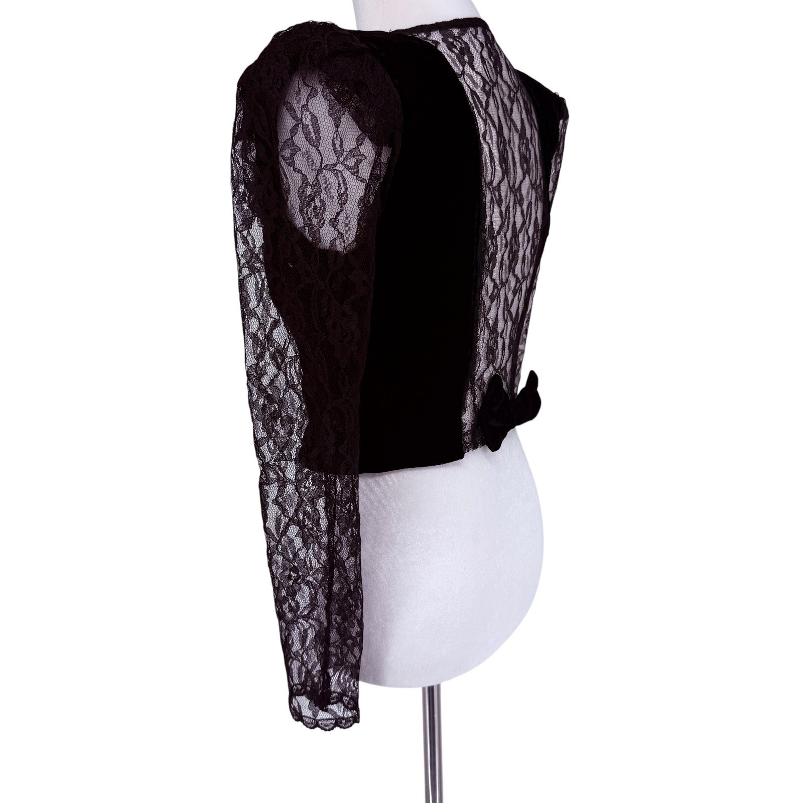 Vintage 80s Black Velvet Lace Long Sleeve Cropped Evening Top Jacket Goth Glam