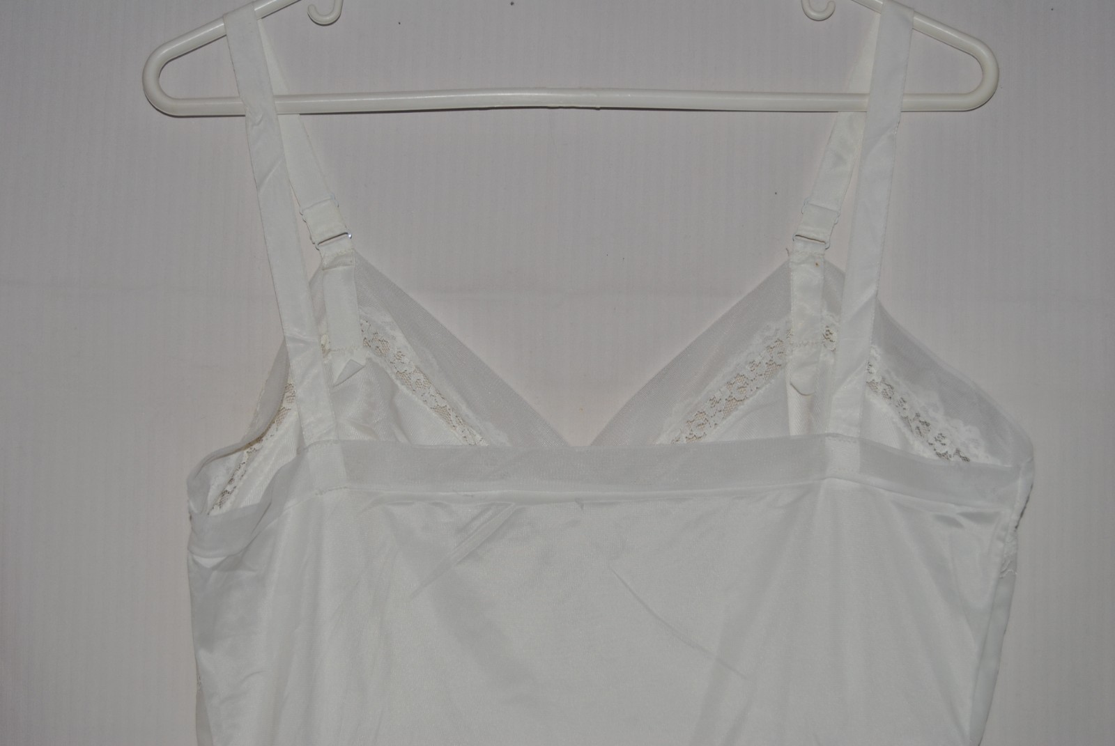 Women’s BRADLEY Vintage Cream Full Slip Size 38