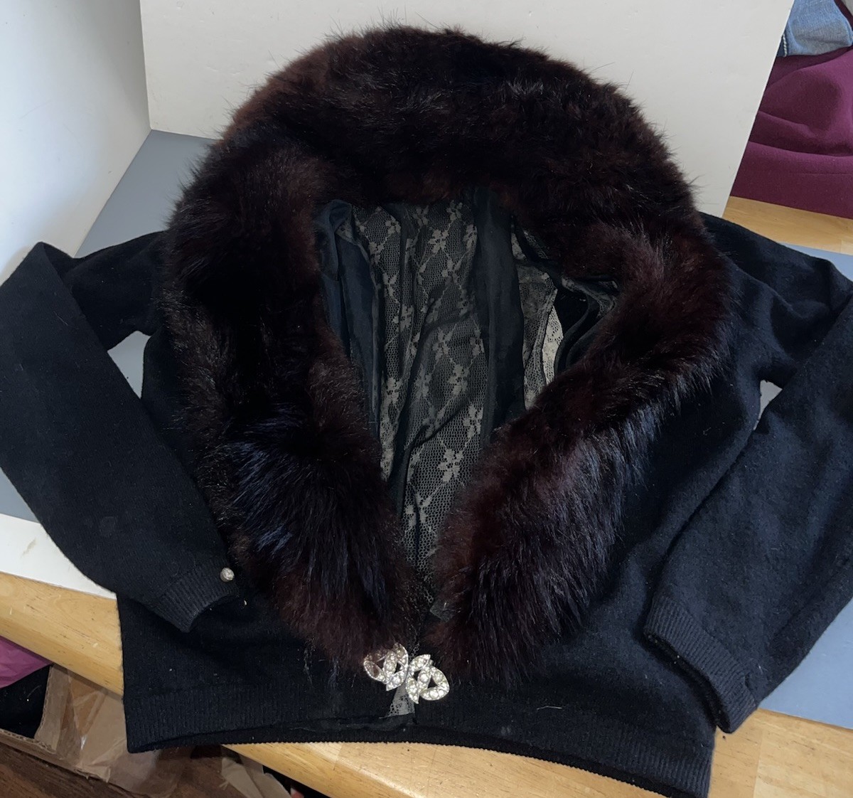 LOT x 2 Women’s 1950s Vintage Cardigan Sweater Real Fox Fur Shawl Collars-Sz M