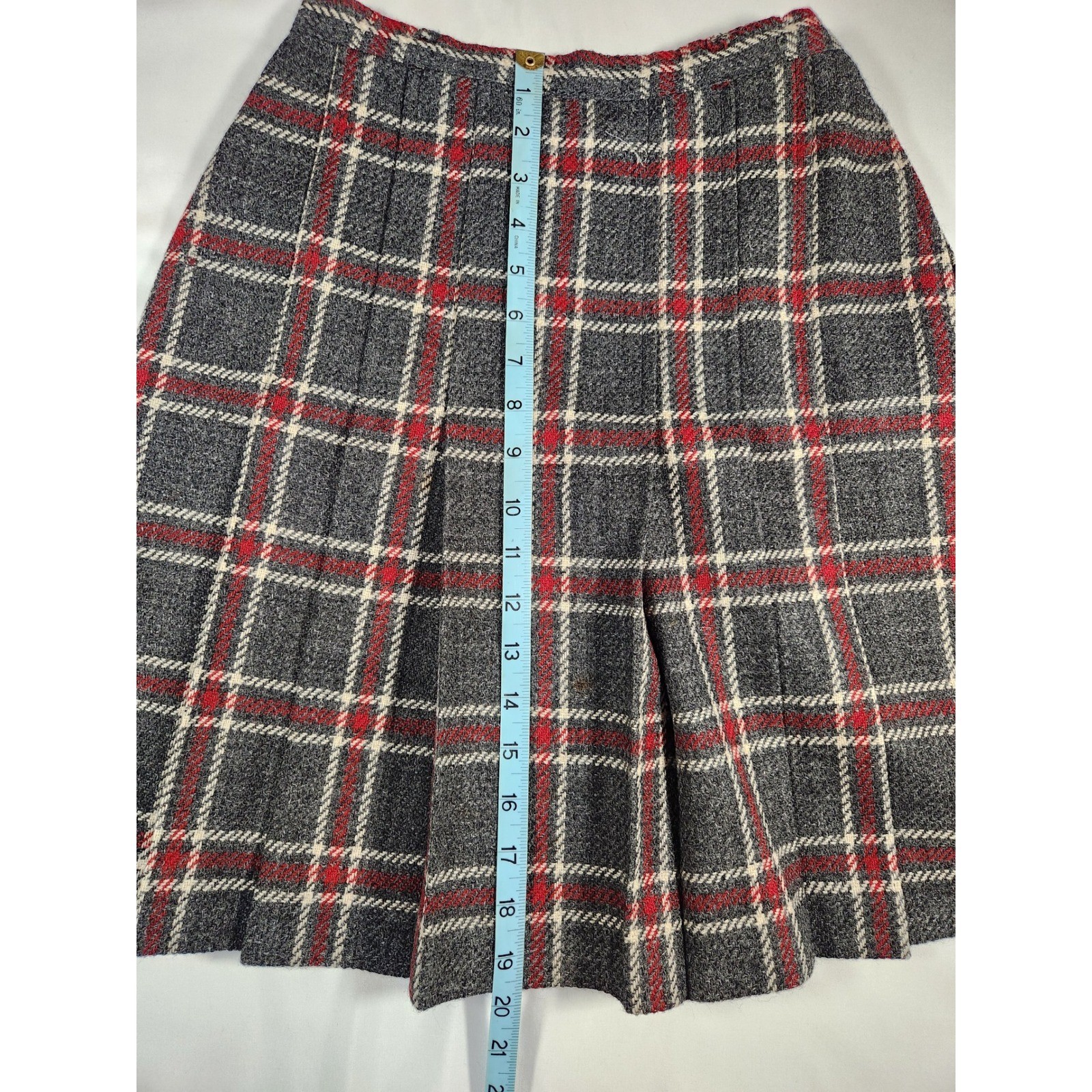 Vintage 1960s Four Corners Gray Red Wool Plaid Pleated Skirt Size 9 Union Tag