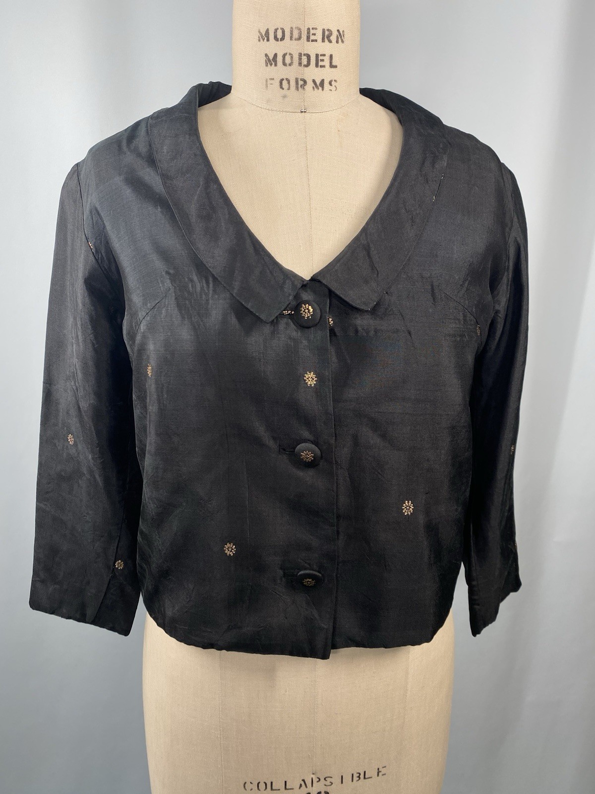 Vintage Jacket Thai Silk SIZE MEDIUM black gold short classic 60s 50s Asian