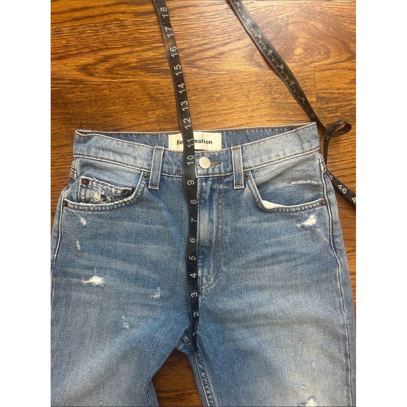 NWOT Reformation Julia Crop Cig Jeans in Arches Distressed Womens Size 24