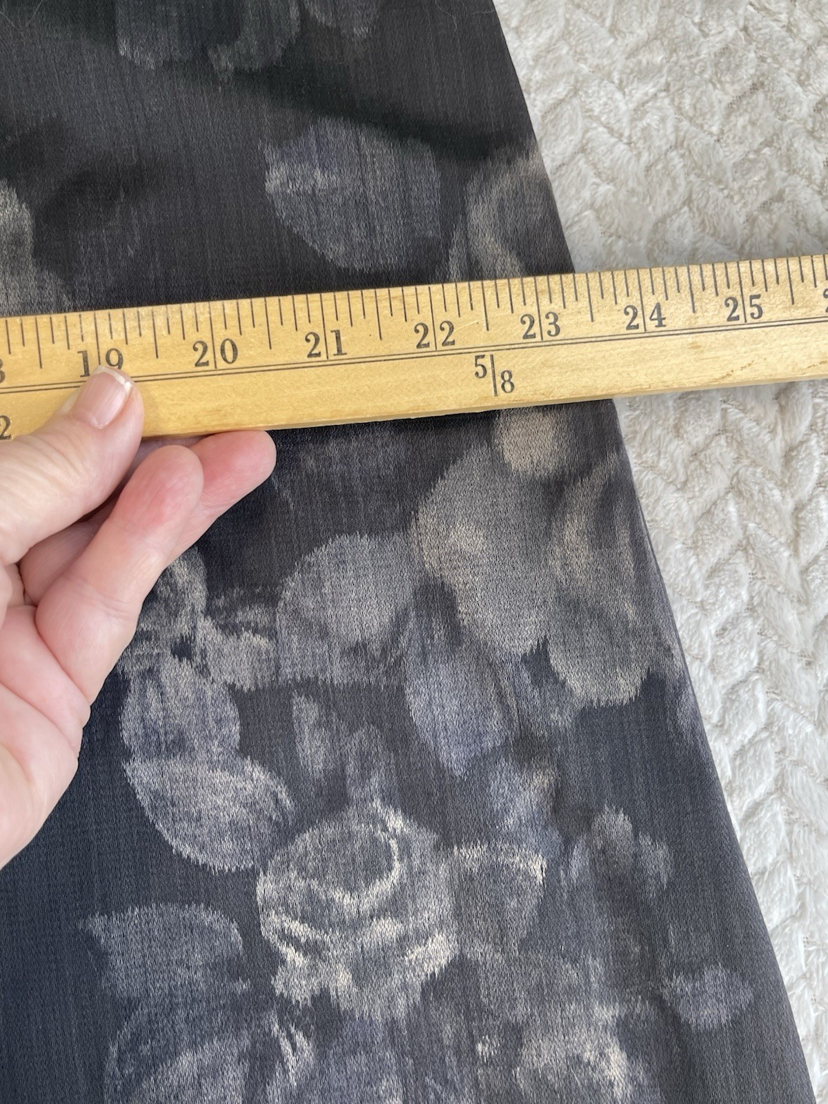 Vintage 1980’s Winter Skirt Floral Print Size 14 Aline Professional Romantic