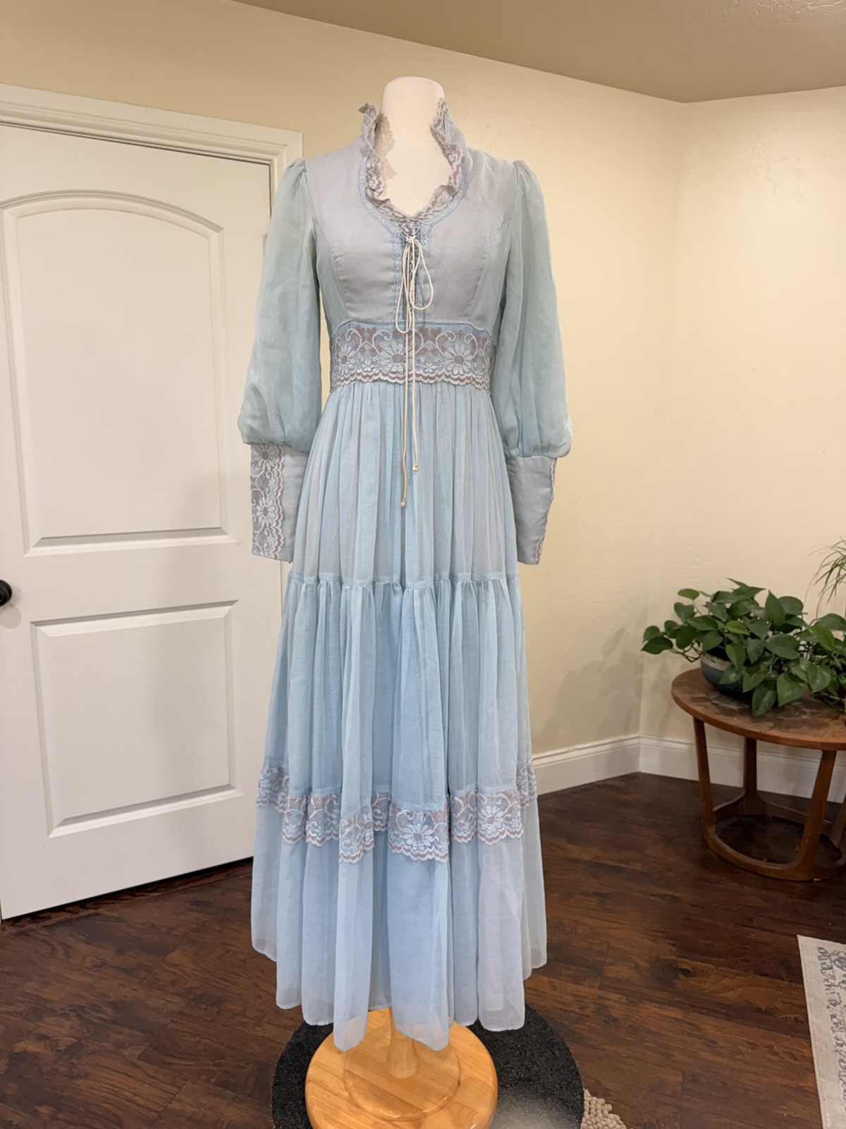 Vintage Gunne Sax Jessica McClintock Romantic Prairie Ice Blue Lace Dress sz 11