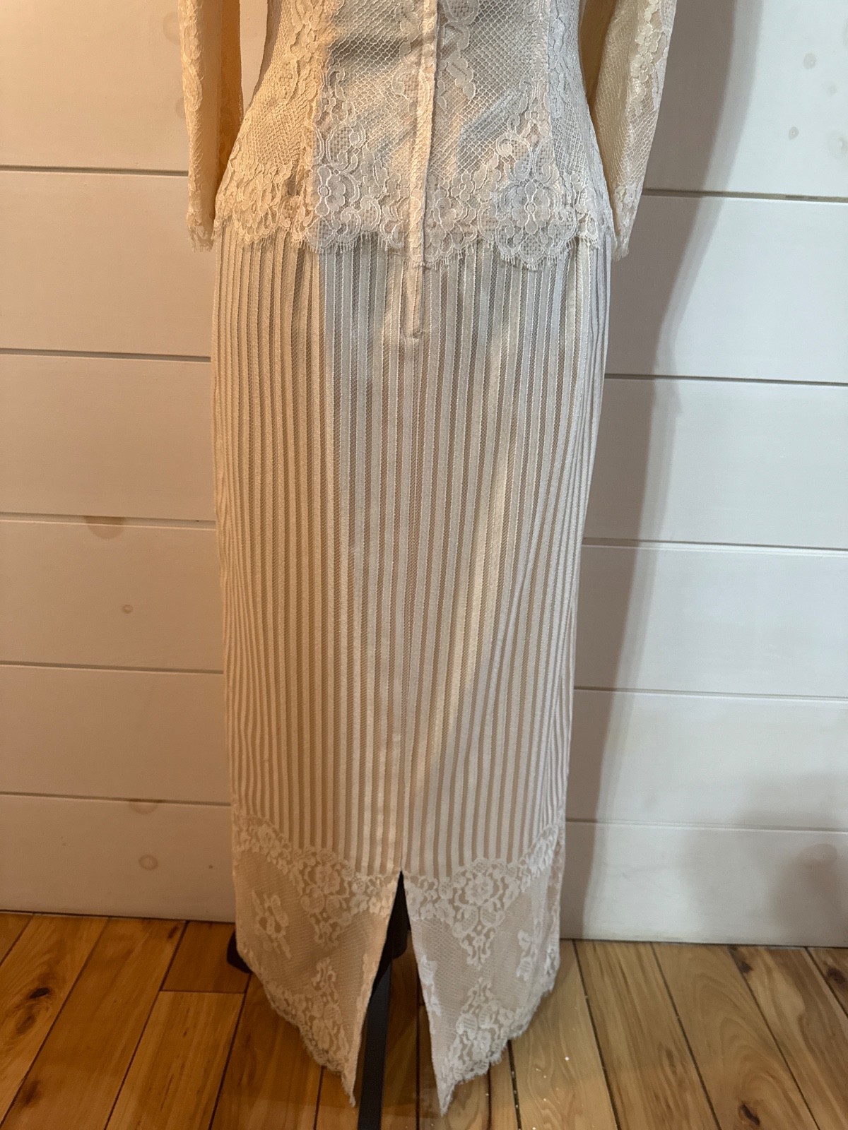 Vintage Y2K Susan Lanes Country Elegance Wedding Ivory Lace & Blush 12