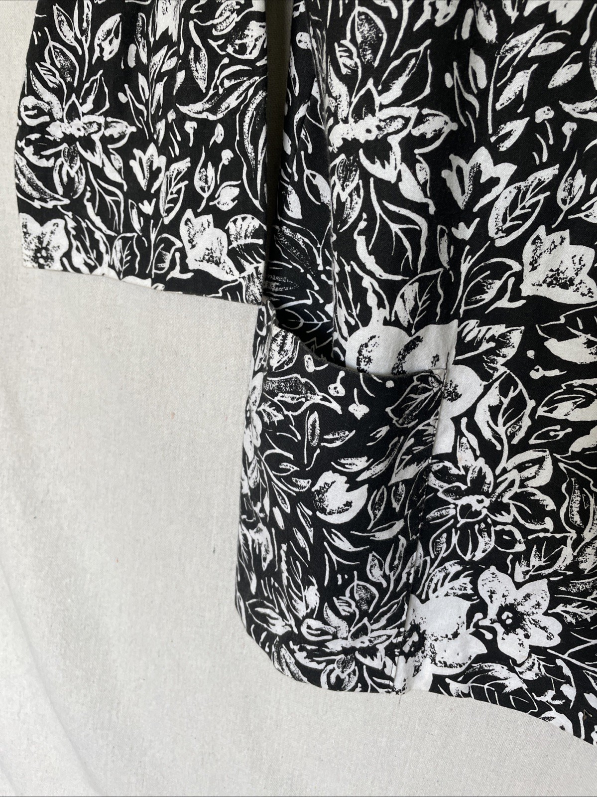 Copy Cats Vintage Blazer 1980’s Size L 100% Cotton Black White Floral