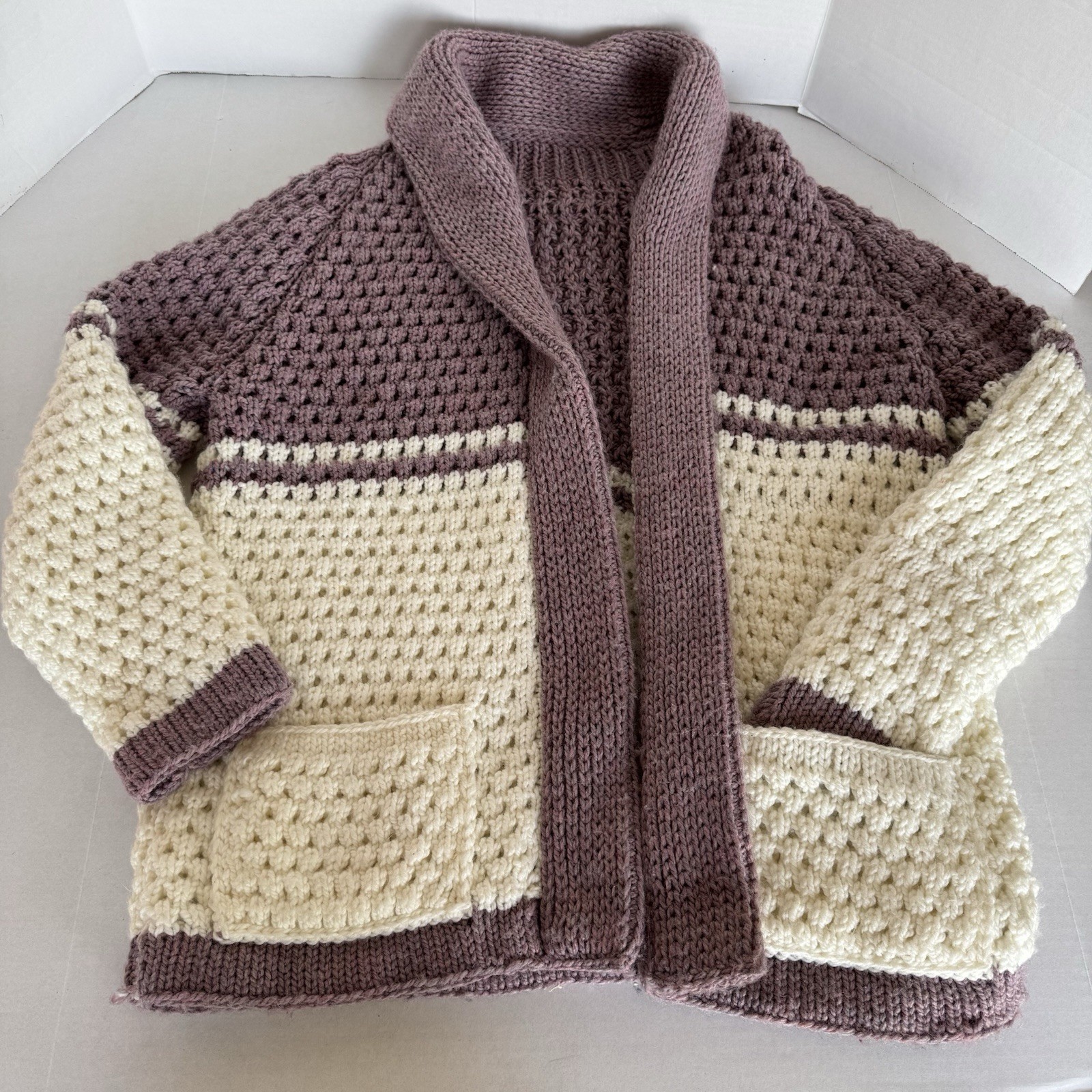 VTG Cardigan Chunky Sweater Women’s Large White Purple Front Pockets Handmade