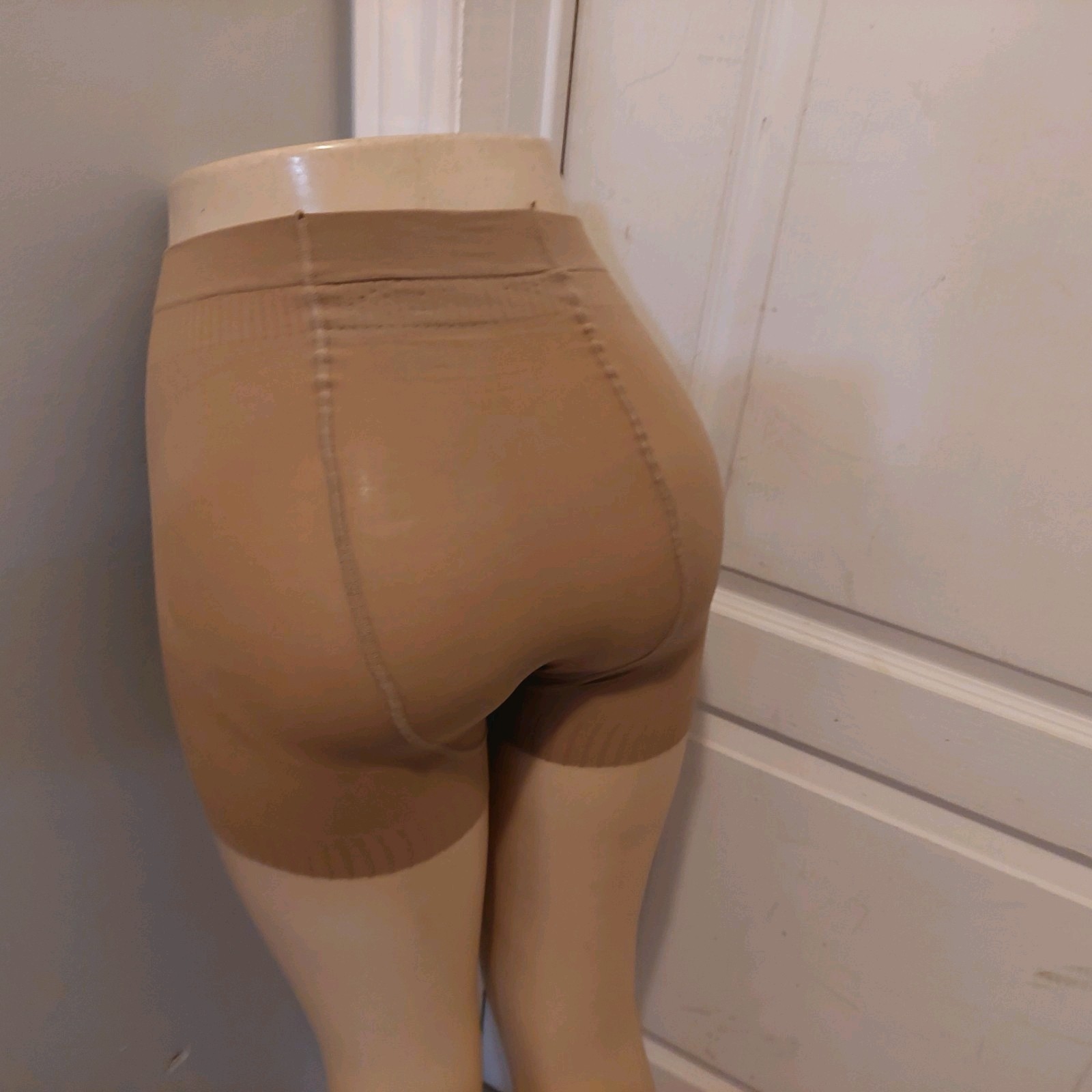 Vintage Pantyhose❤️ Dim Even And Natural Color Claire Size 5 BG001