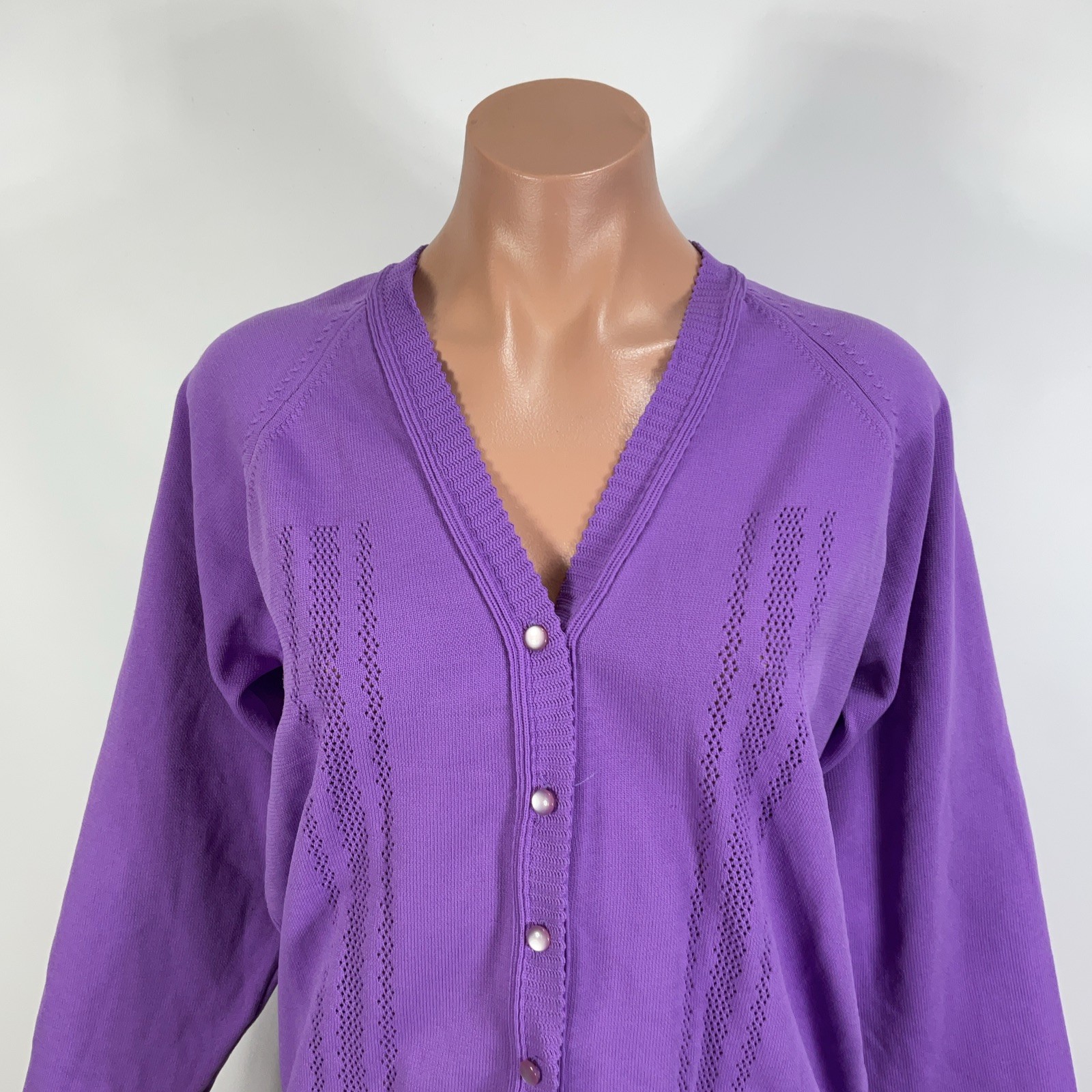 Vintage 1960s Knit Lilac Purple Embroidered Cardigan Sweater Grandma UK-36 US-M