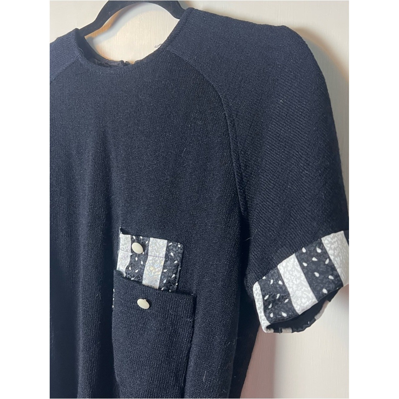 VTG 80s Neil’s Apparel Black Knit Short Sleeve Sweater Top Contrast Trim Sz M