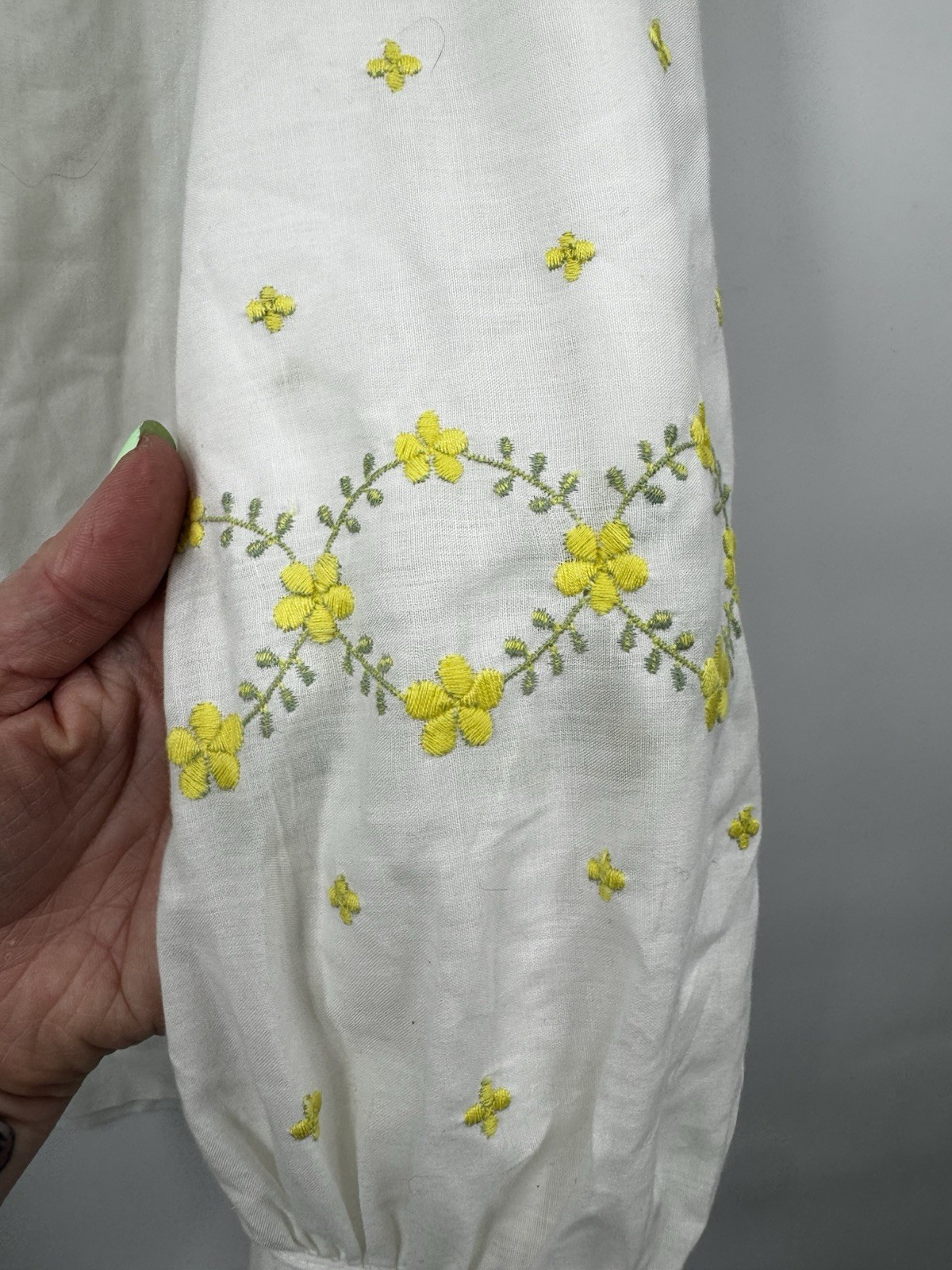 Vintage 417 Van Heusen Embroidered Blouse Hippie Peasant Yellow Flowers Size Med