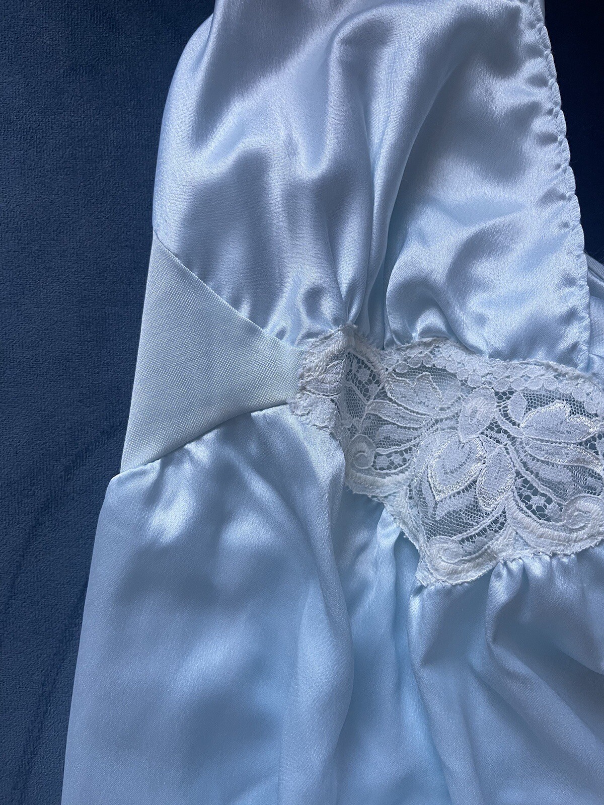 VTG Olga Designer Collection Gold Label Nightgown S Gown Satin Lace Blue 92195
