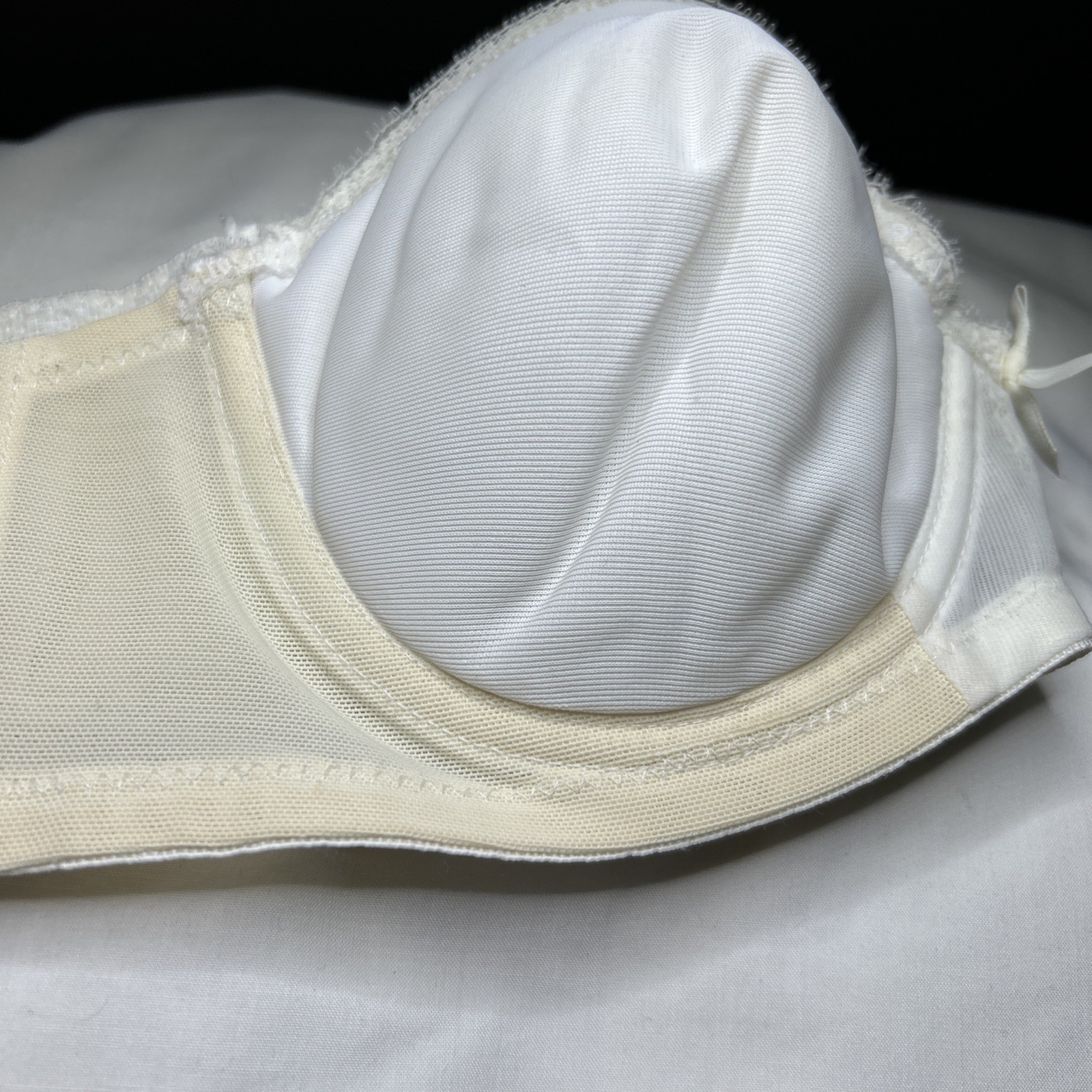 Vintage Exquisite Form Bra 32B White Strapless Underwire Style 3240 ~ Padded