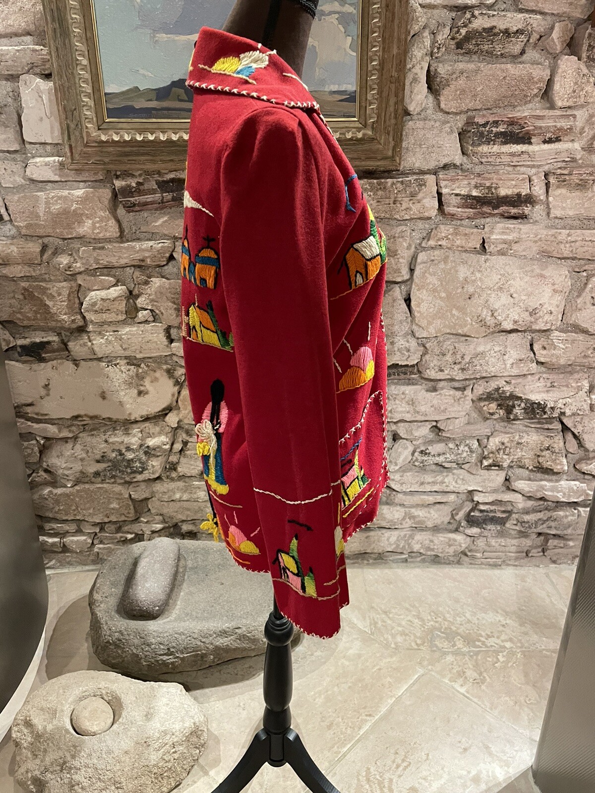 Lovely Vintage Red Embroidered Wool Felt Mexican Jacket Size S