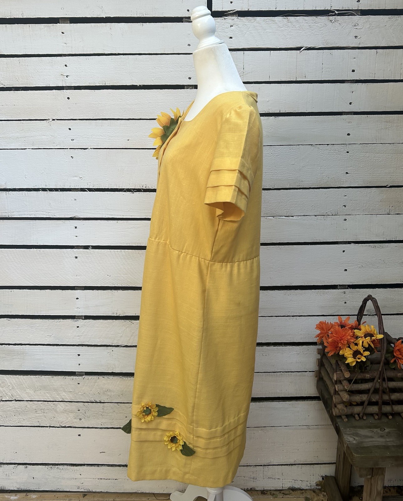 Vtg 1960s Dress Murray Meisner Sunflowers Yellow Shift Dress Woven Cotton 39w