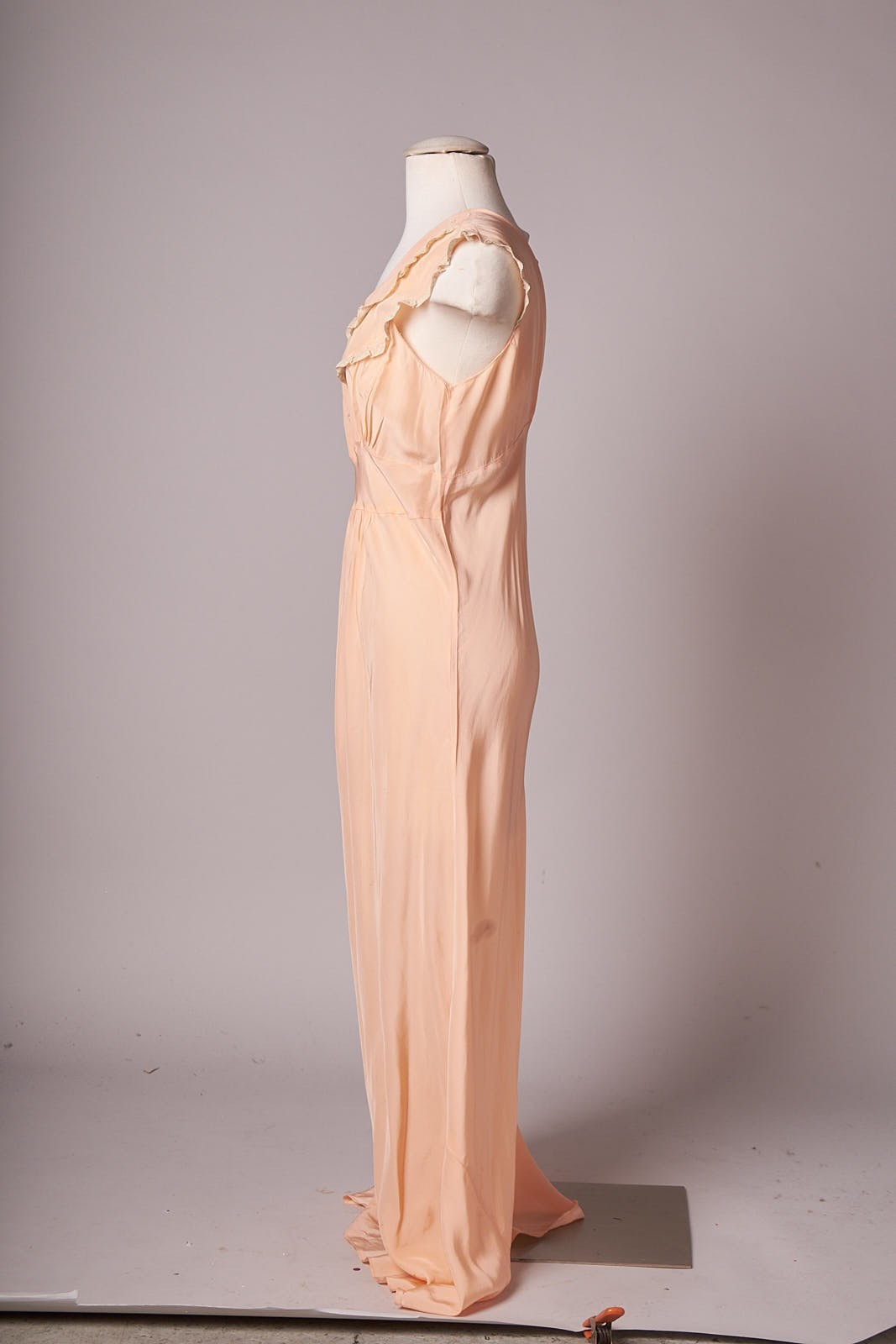 1930s Nightgown Negligee Peach Dress Gown Nightgown Lingerie