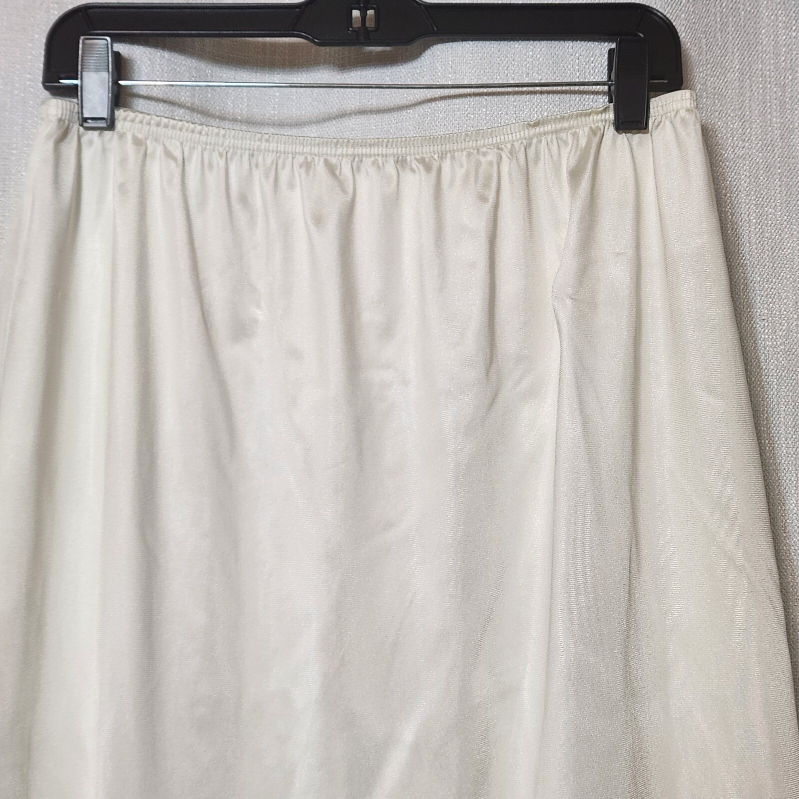 Vassarette Womens Half Slip White Size 28″-44″ XL Lace Edge Side Slit