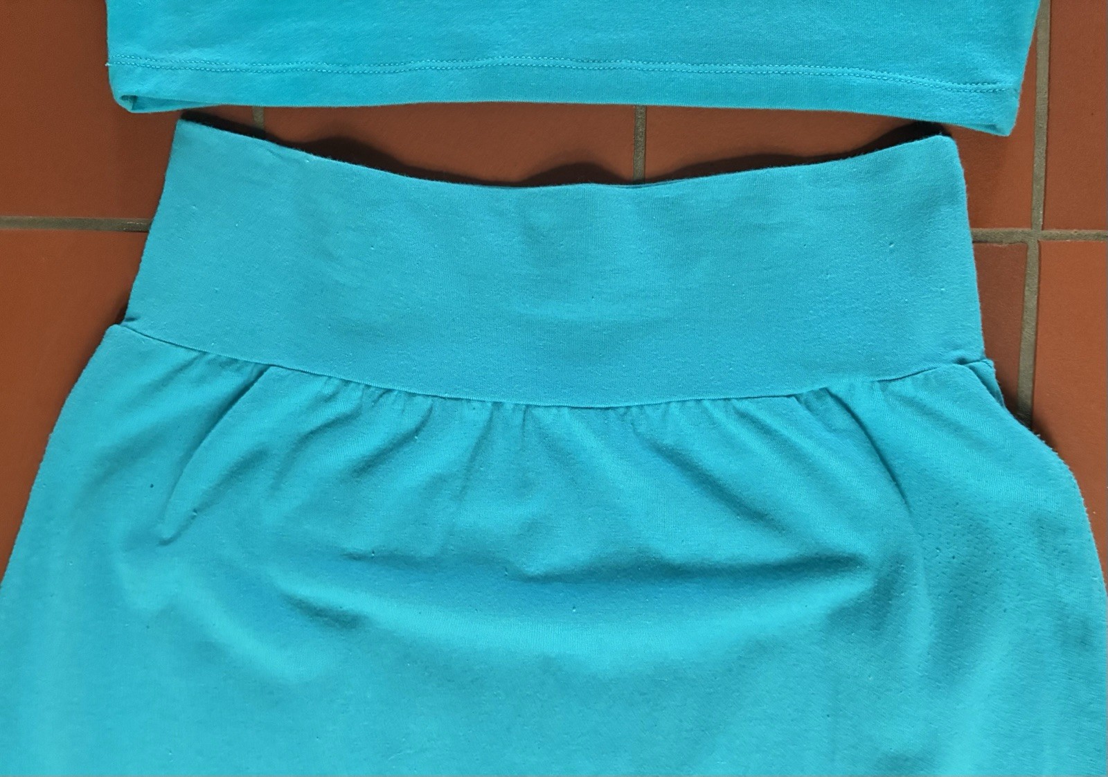 Vintage 80s 90s Turquoise Spandex Two-Piece Set Cap Sleeve Crop Top Pencil Skirt