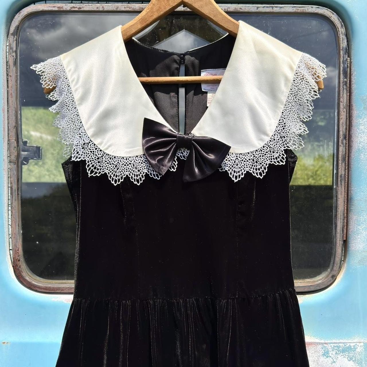 60s Miss Lanz black velvet dress w/ button back, large bow, satin lace collar