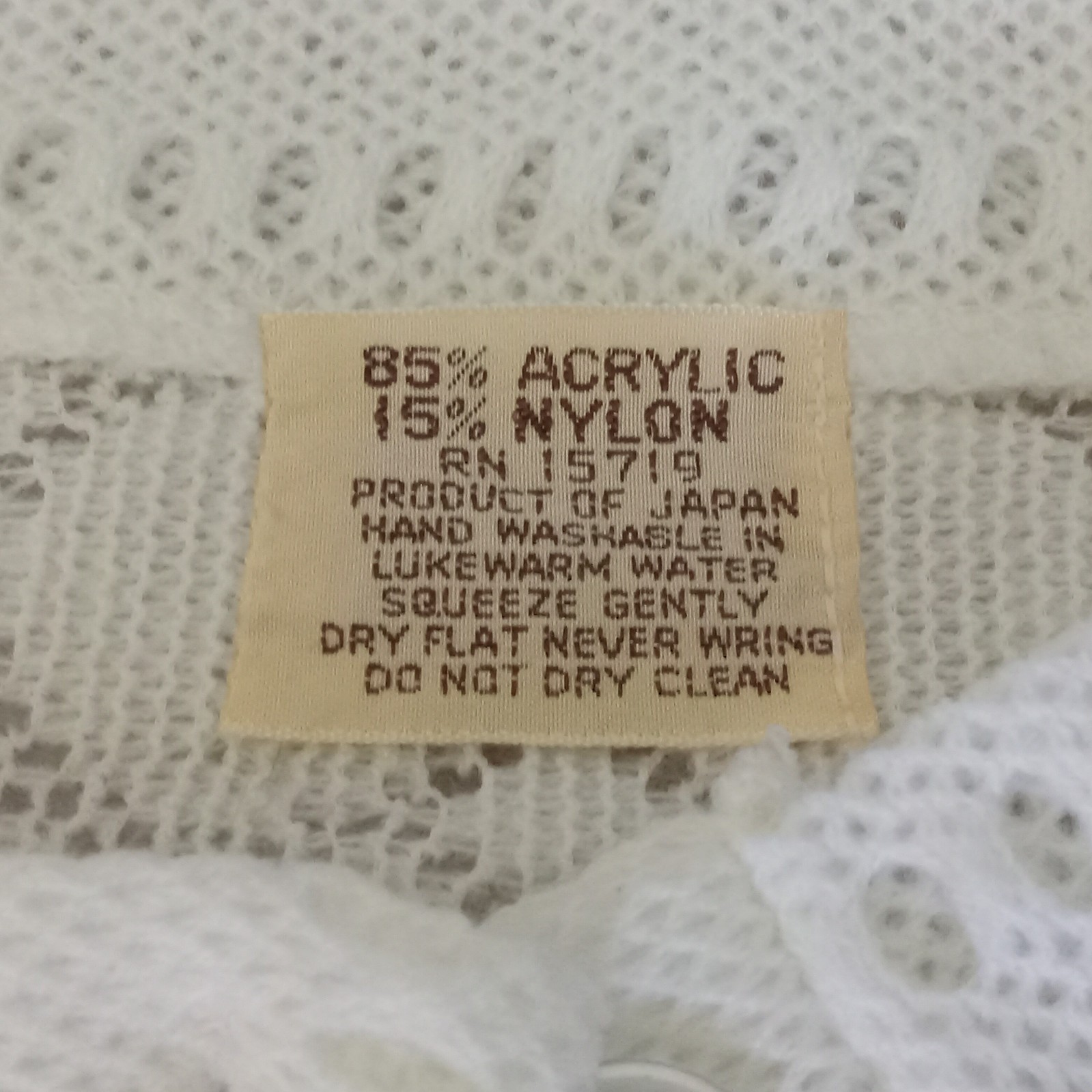 Crocheted Cape Cream Acrylic Nylon Button Up Unbranded Japan Vintage 70s EUC