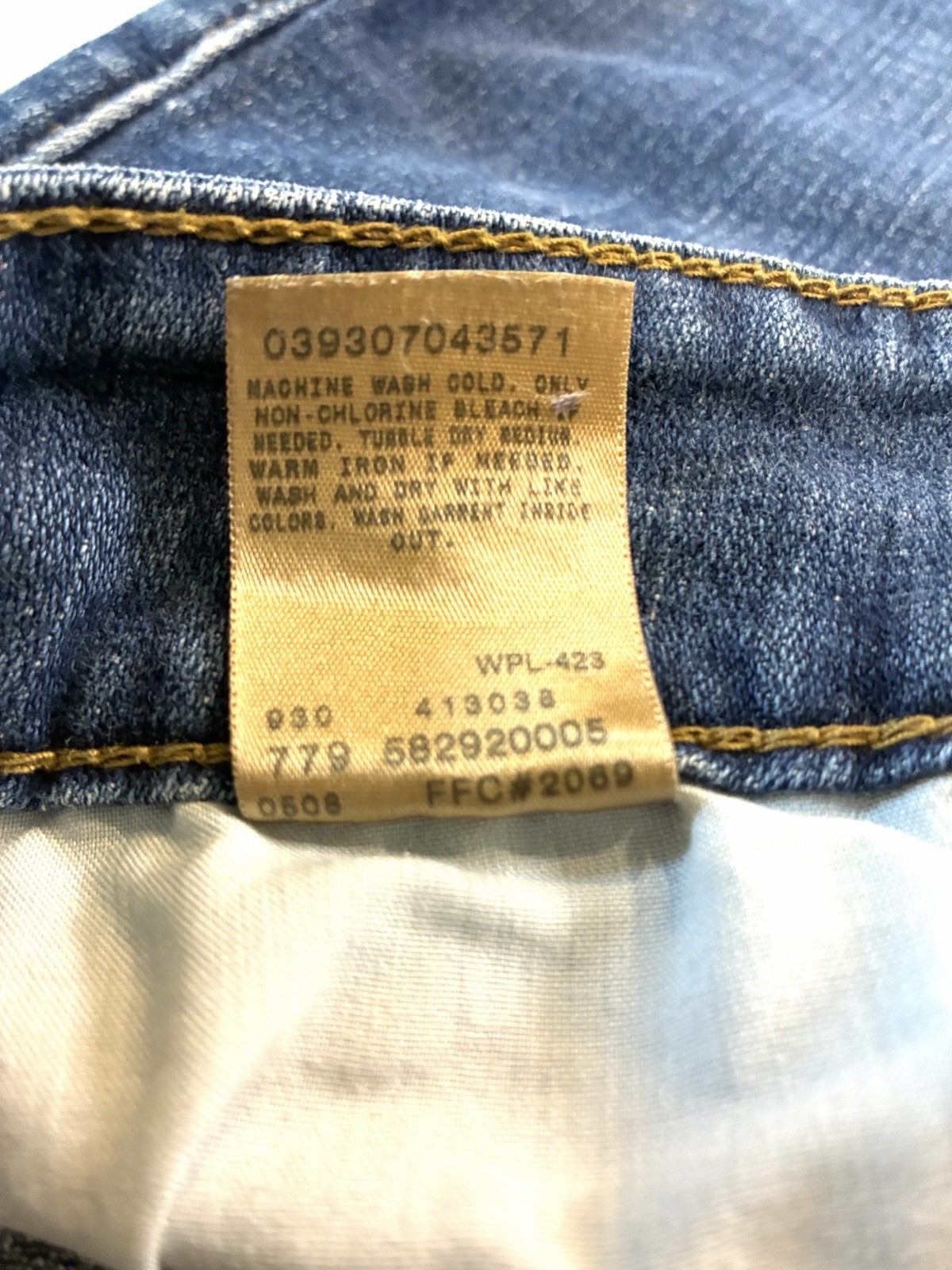 Levi’s 542 Women’s Plus Size 22W Medium Flare Jeans Flap Pocket Blue Y2K 2008