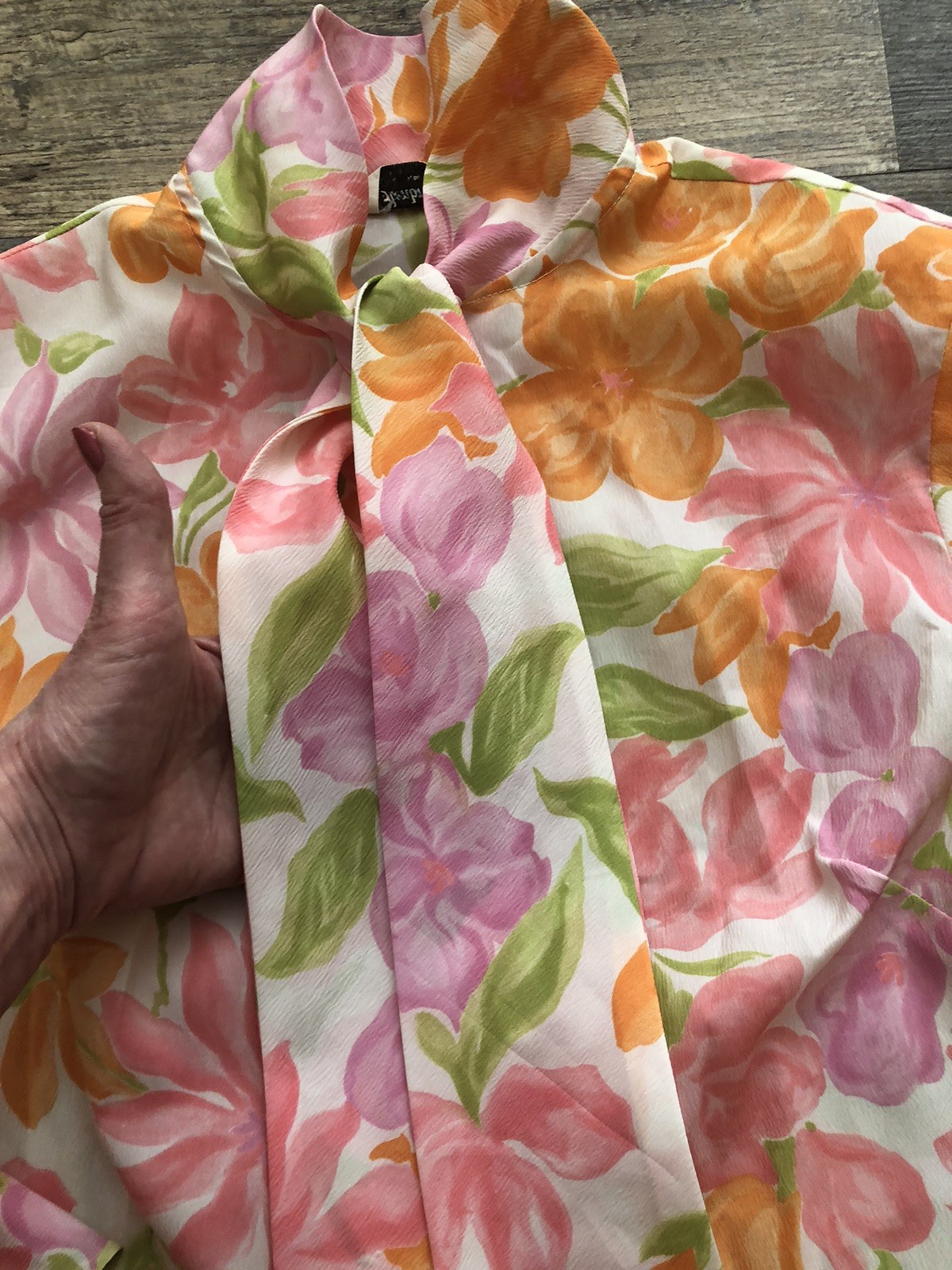 Vintage 70’s Glenbrooke Mod/GoGo Pink/Orange Flower Power Bow Blouse ~Medium