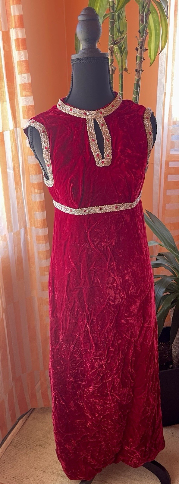 Vintage Red Velvet Dress- XSmall- quinceañera, Prom 50’s 60’s