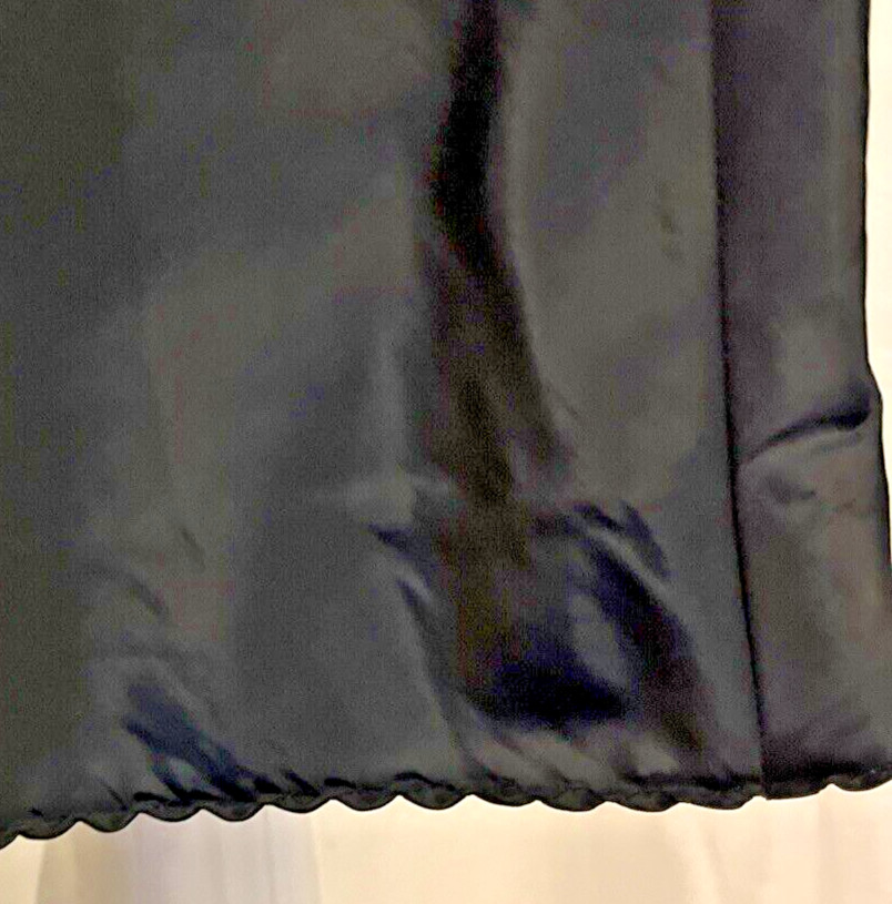 Rustly Slippery Taffeta Black Slip Vintage Sz. 38 Wonder Maid Molded Magic~Sheen