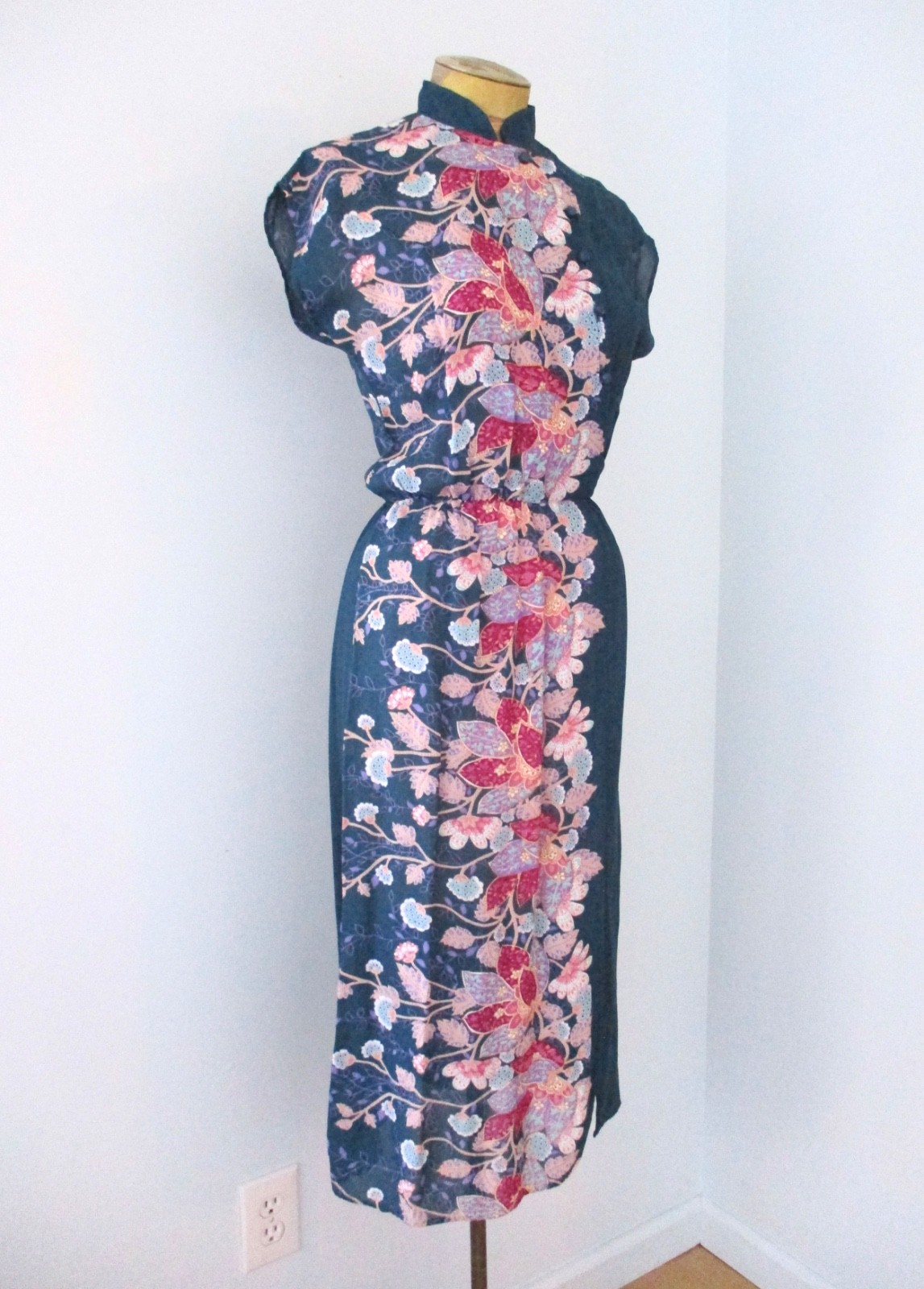 Vtg 70s Blue Red Floral Asian-Inspired Chiffon Slit Dress Asymmetric Buttons 9