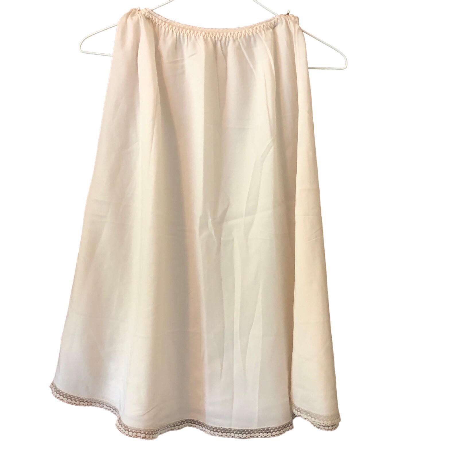 Vintage Half-Slip Dainty Lace Trim Cream 20″-32″Waist 25″L SMALL Pre-Owned