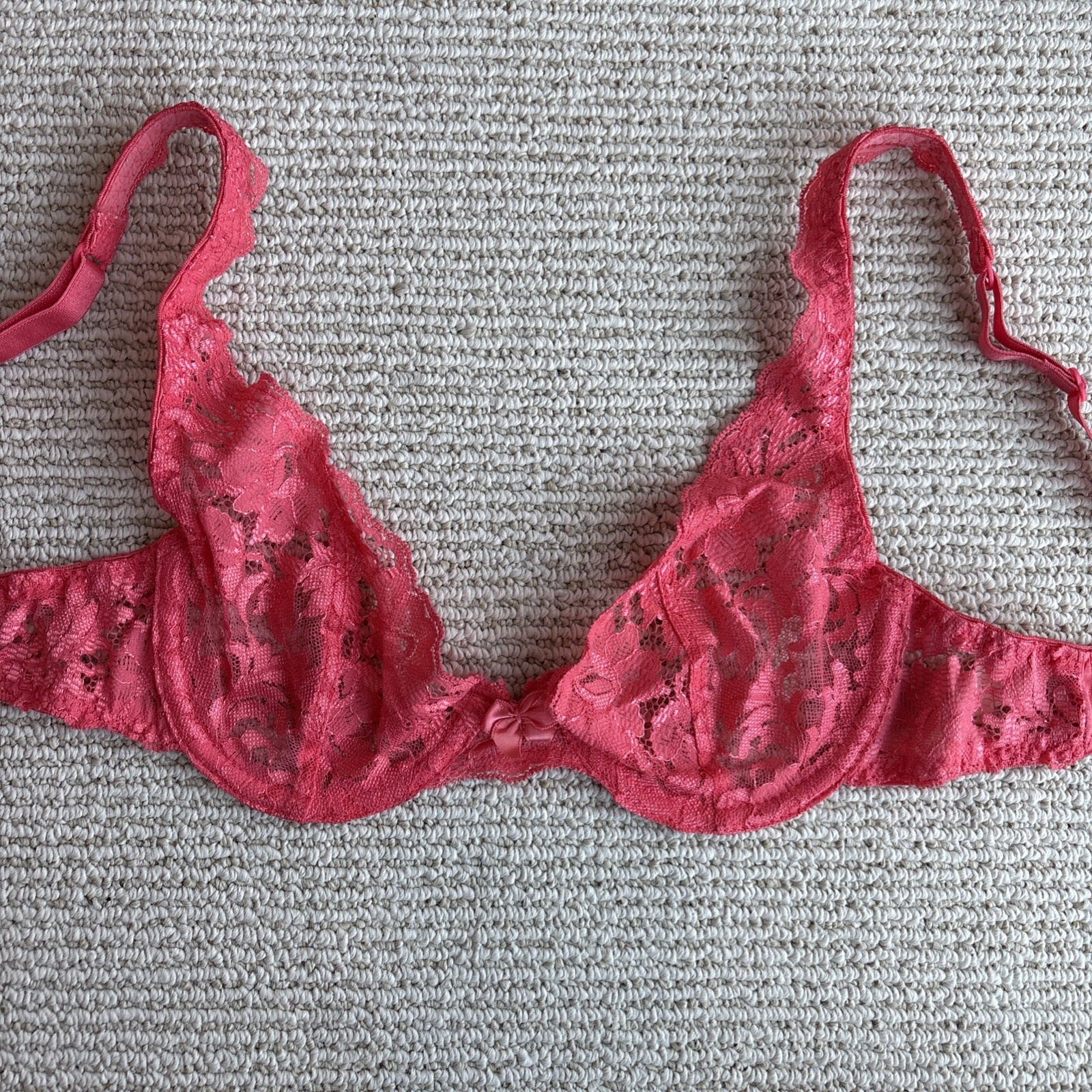 Vintage Victoria’s Secret Gold Label Bra 32A Made in USA Pink Lace Underwire