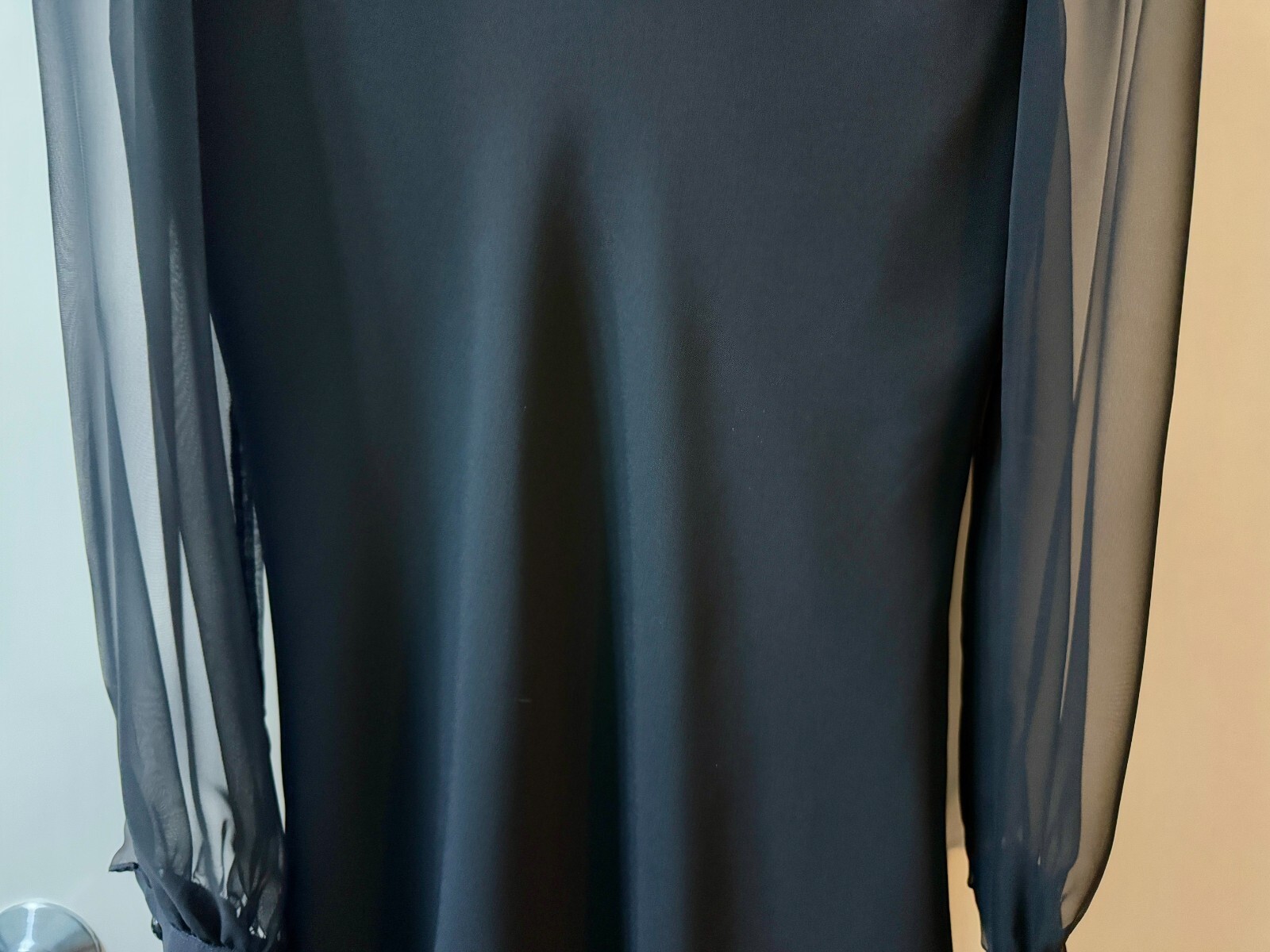 Hampton Nites sz 8 Women’s Sheer Sleeved Ruffled Hem Black Dress #291