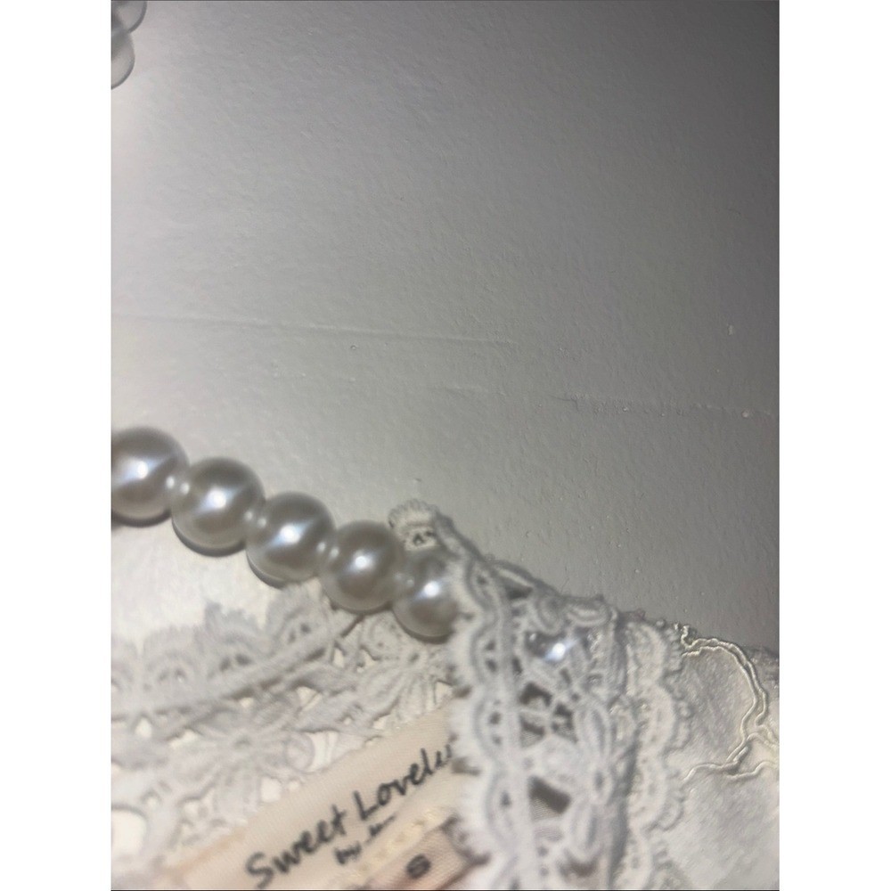 Sweet Love Pearl Lace Bridal Necklace white high neck classy elegance Sz Small