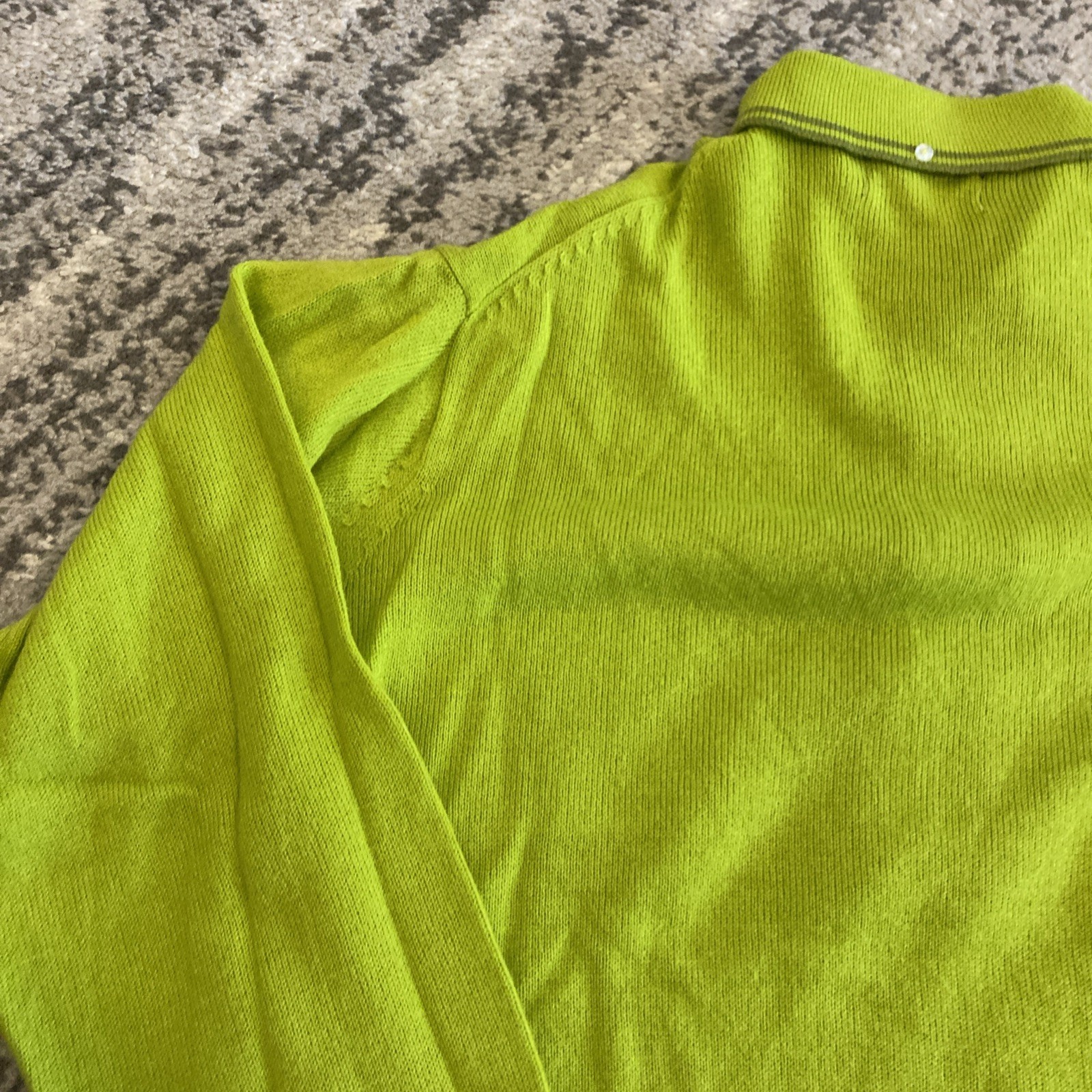Vintage Sterling Green Sweater – Made in Korea 100% Acrylic – Medium Read