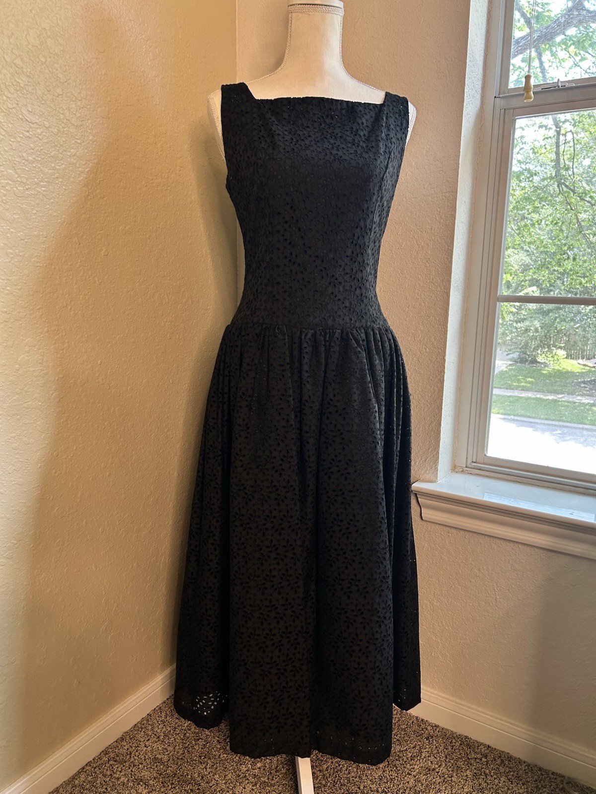 Vintage 1950s/60s Style Eyelet Boatneck Fit & Flare Garden/Wedding Party Size S