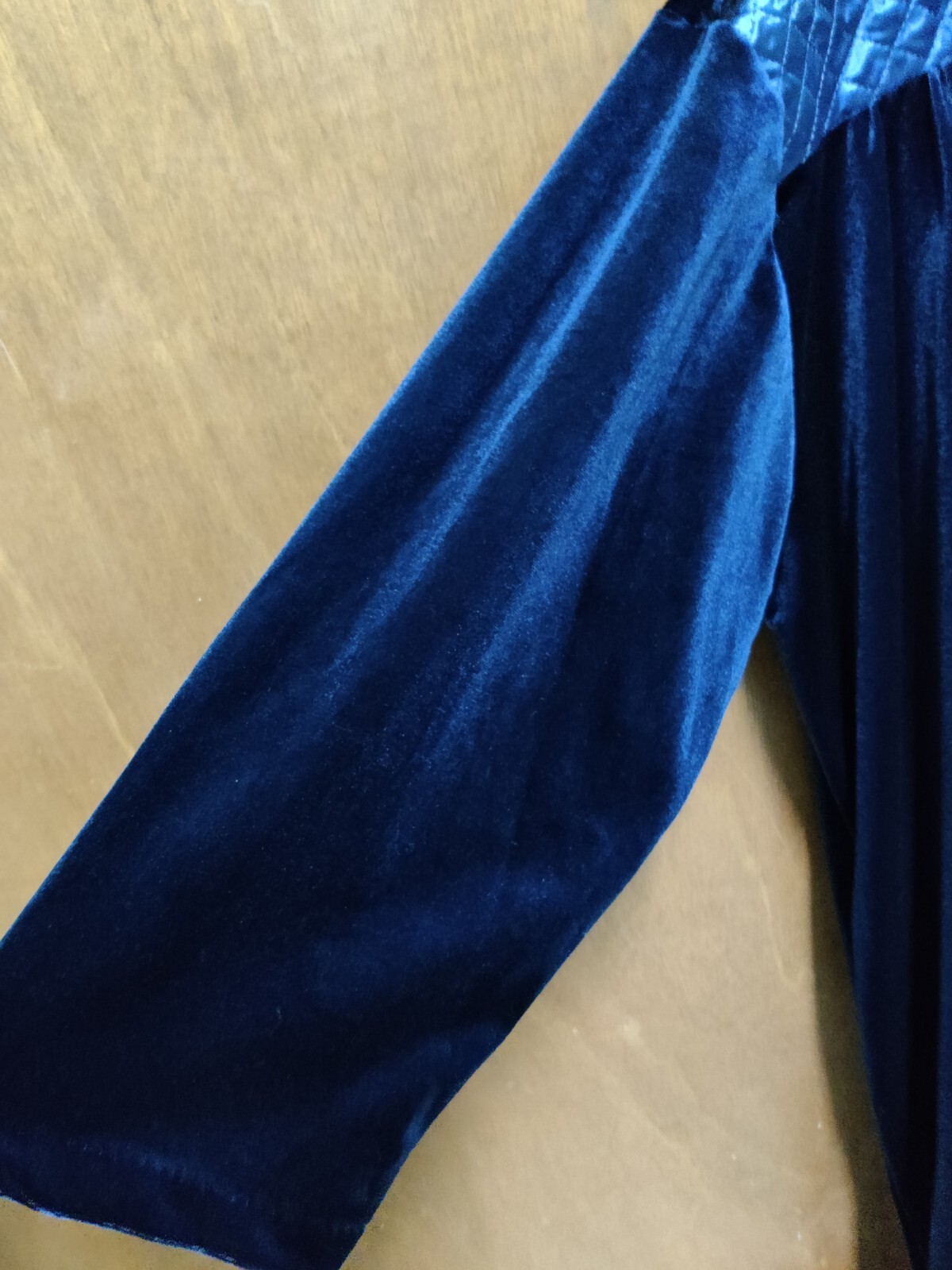 Vintage APPEL Velour House Coat Robe