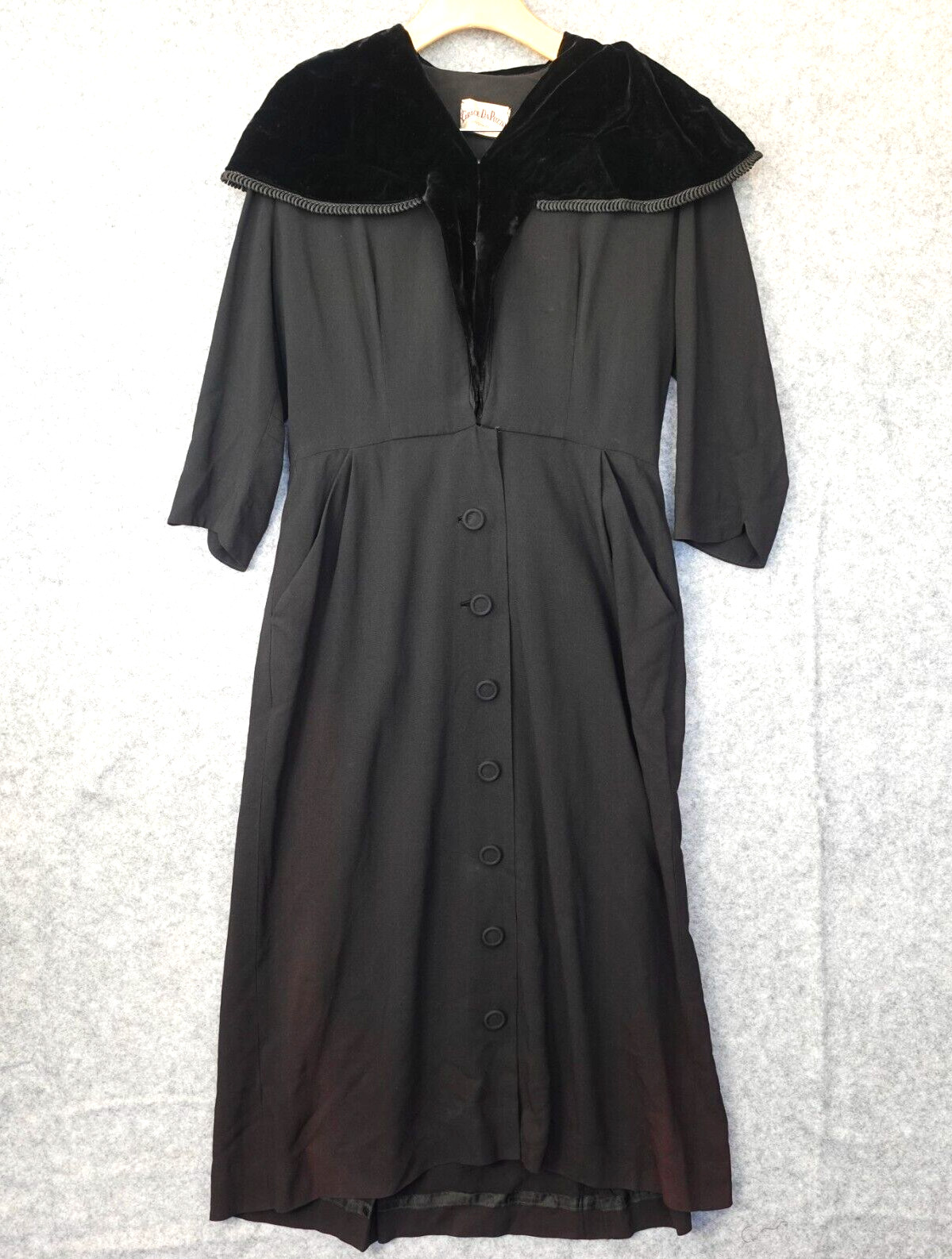 1950s Vintage Grace Da Pozzo Princess Coat Large Black Velvet Trim Cape Collar