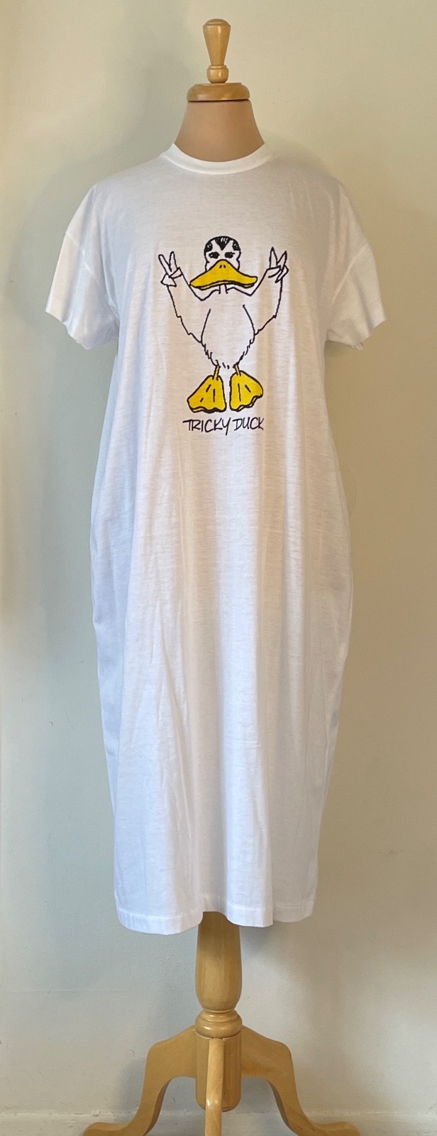 The Company Store Free Size O/S Tricky Duck Richard Nixon Spoof Sleep T-Shirt