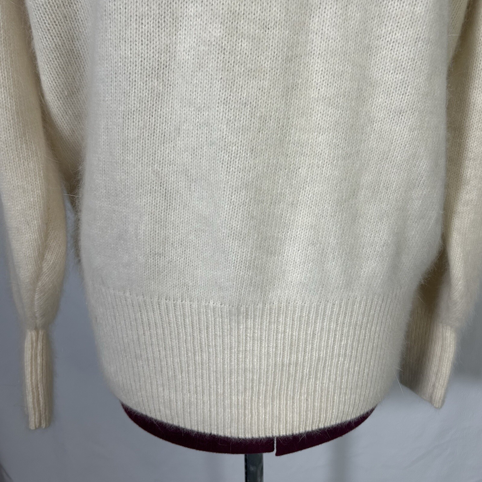 Vintage 80s Side Effects Beaded Ivory Wool Angora Rabbit Hair Sweater Sz M