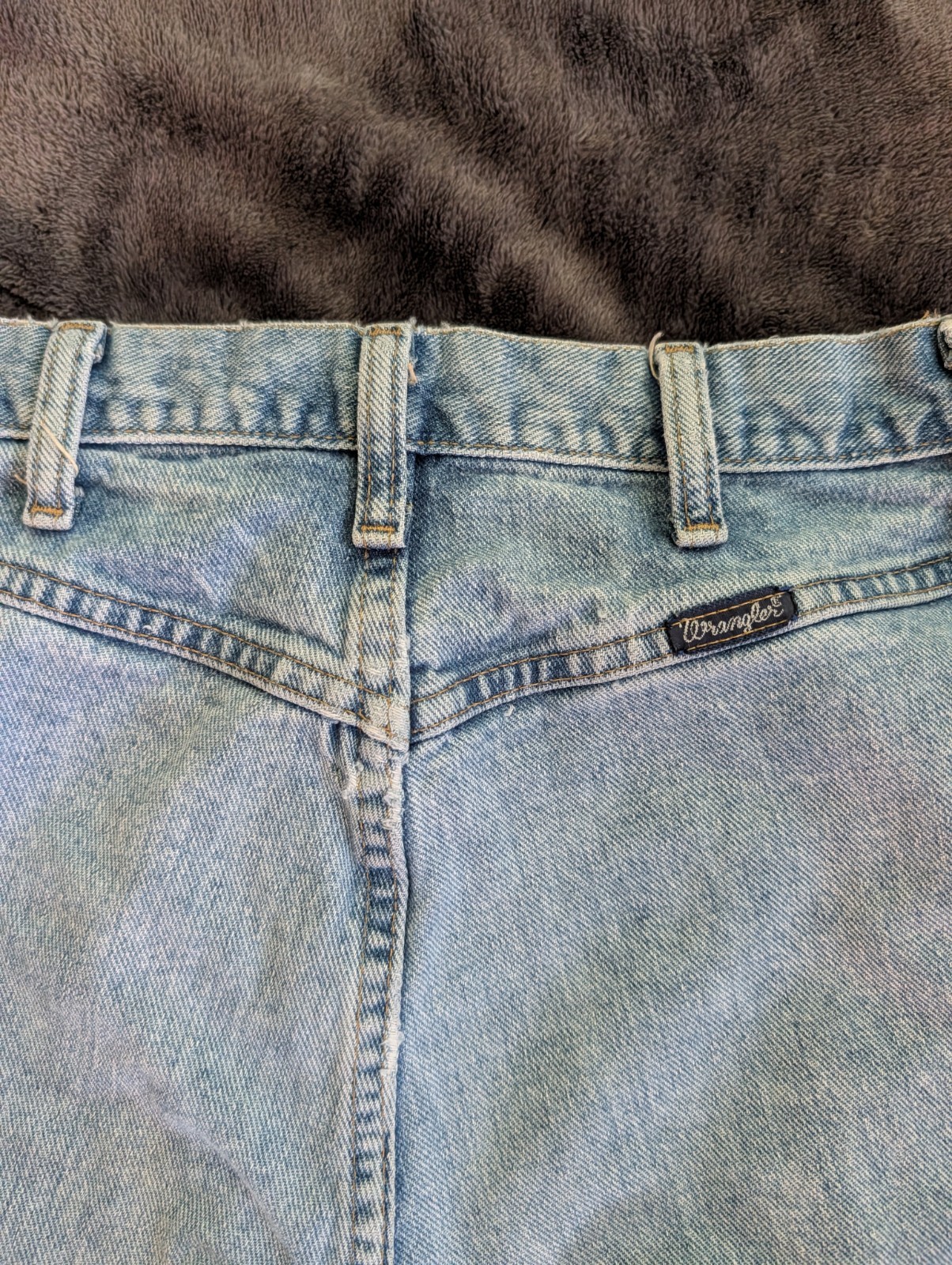 Vintage 90s Era Wrangler Light Wash Jeans: No Back Pockets!
