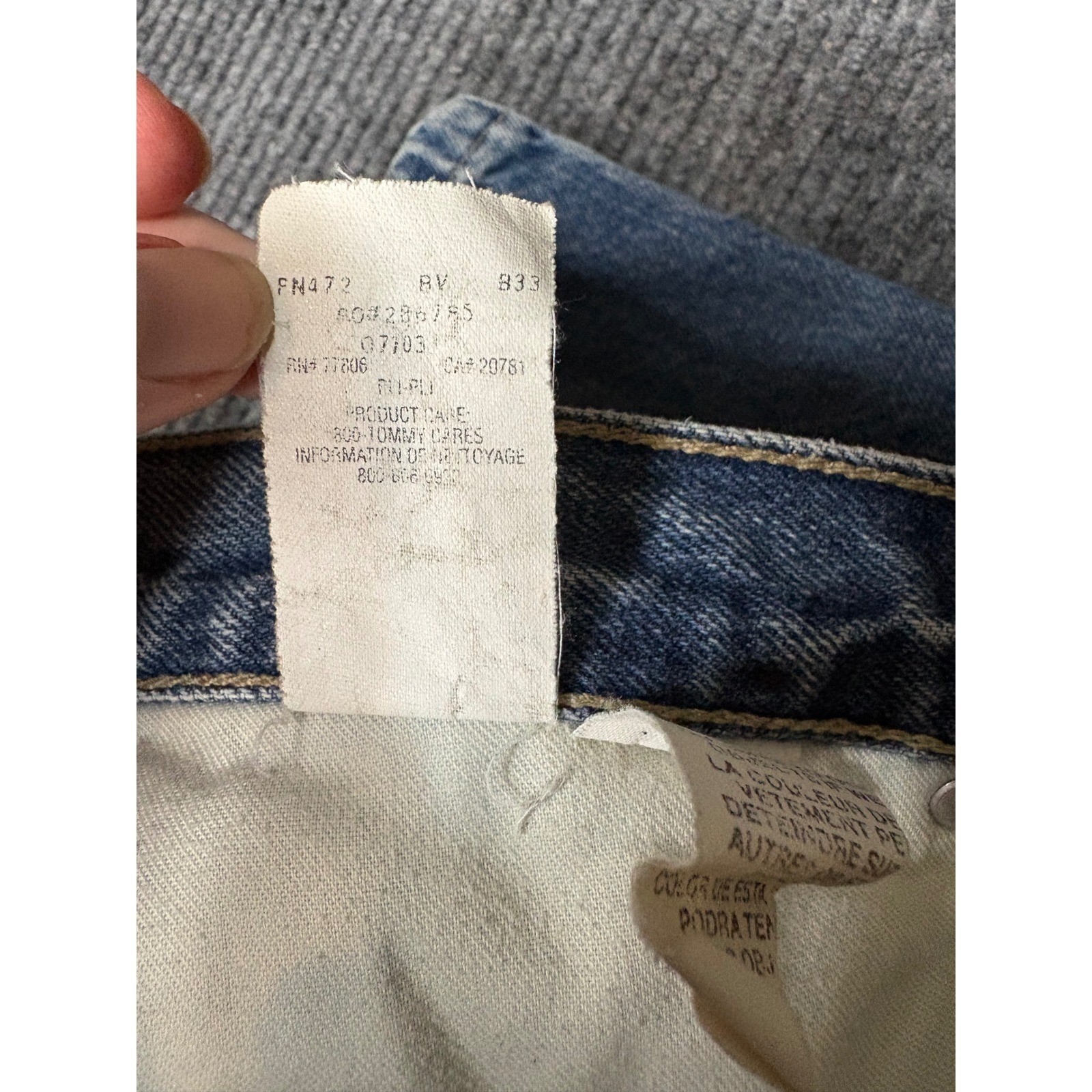 VTG Tommy Hilfiger Jeans Light Wash Flag Pocket Baggy Straight 90s Y2K Size 6