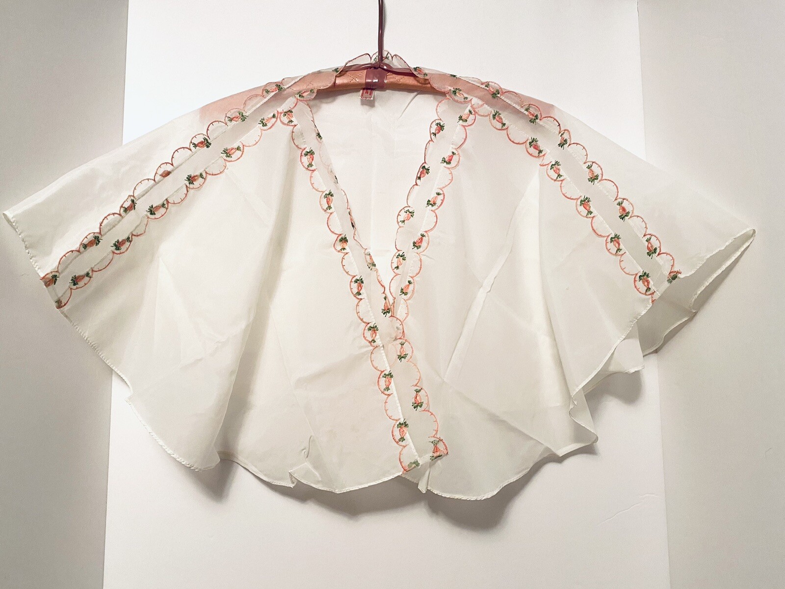Vintage Kleinert’s White Crepe Bed Cape Pink Floral Embroidery Scalloped Edges