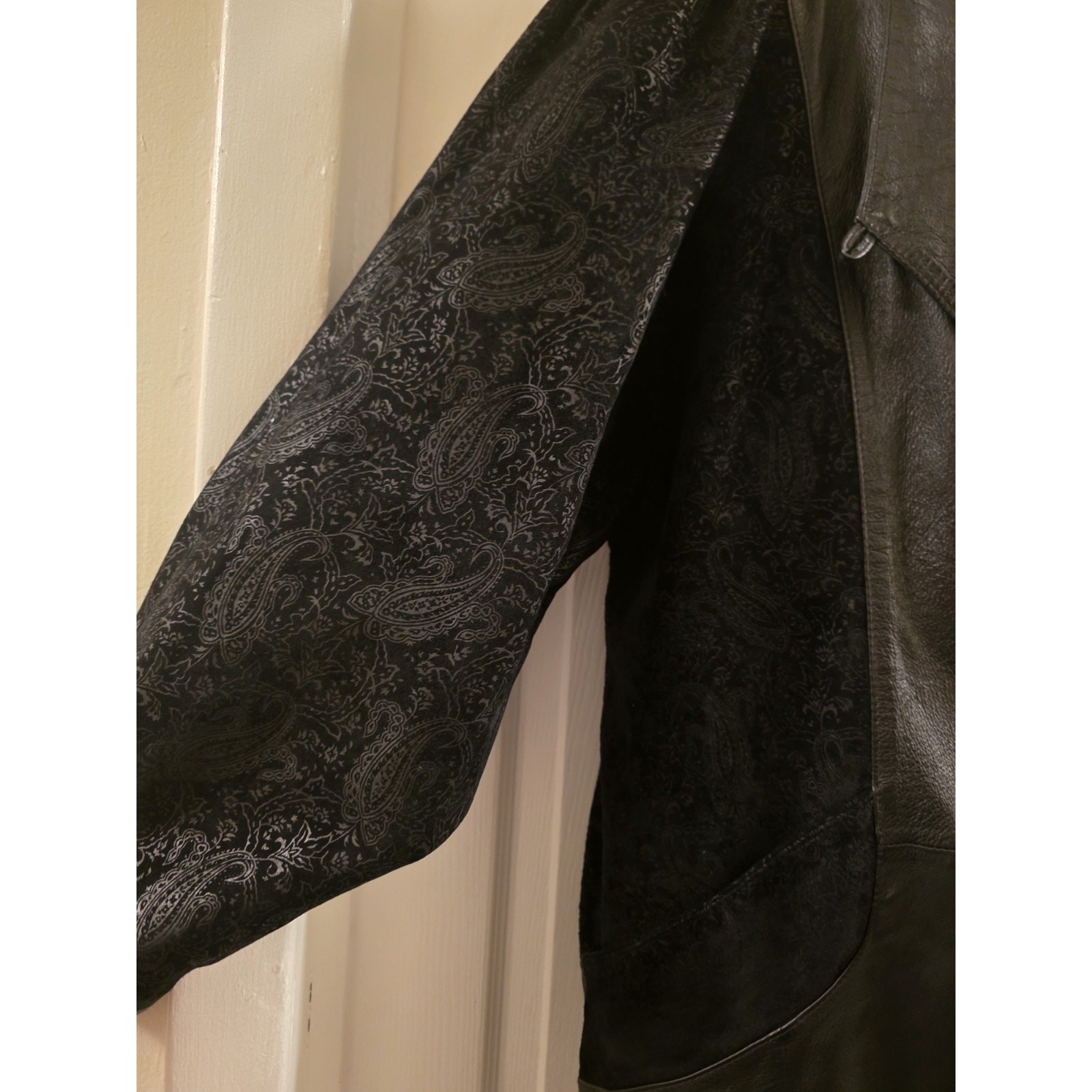 Vintage 90s Wilsons Leather Jacket Paisley Dolman Sleeve Thinsulate Coat Black L