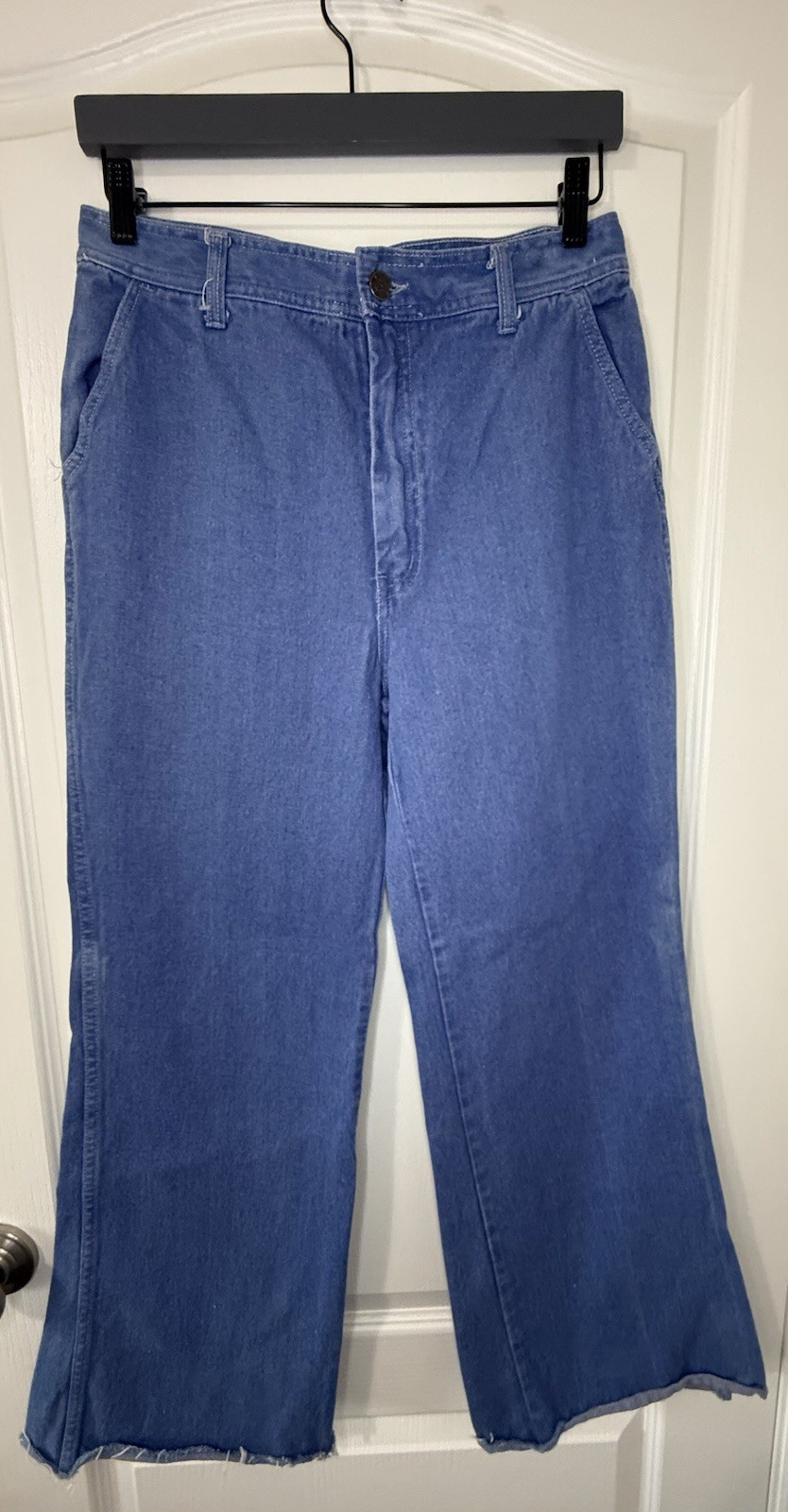 Vintage National Shirt Shops Jeans Machine Embroidered Eagle Jean 32×27 Raw Hem