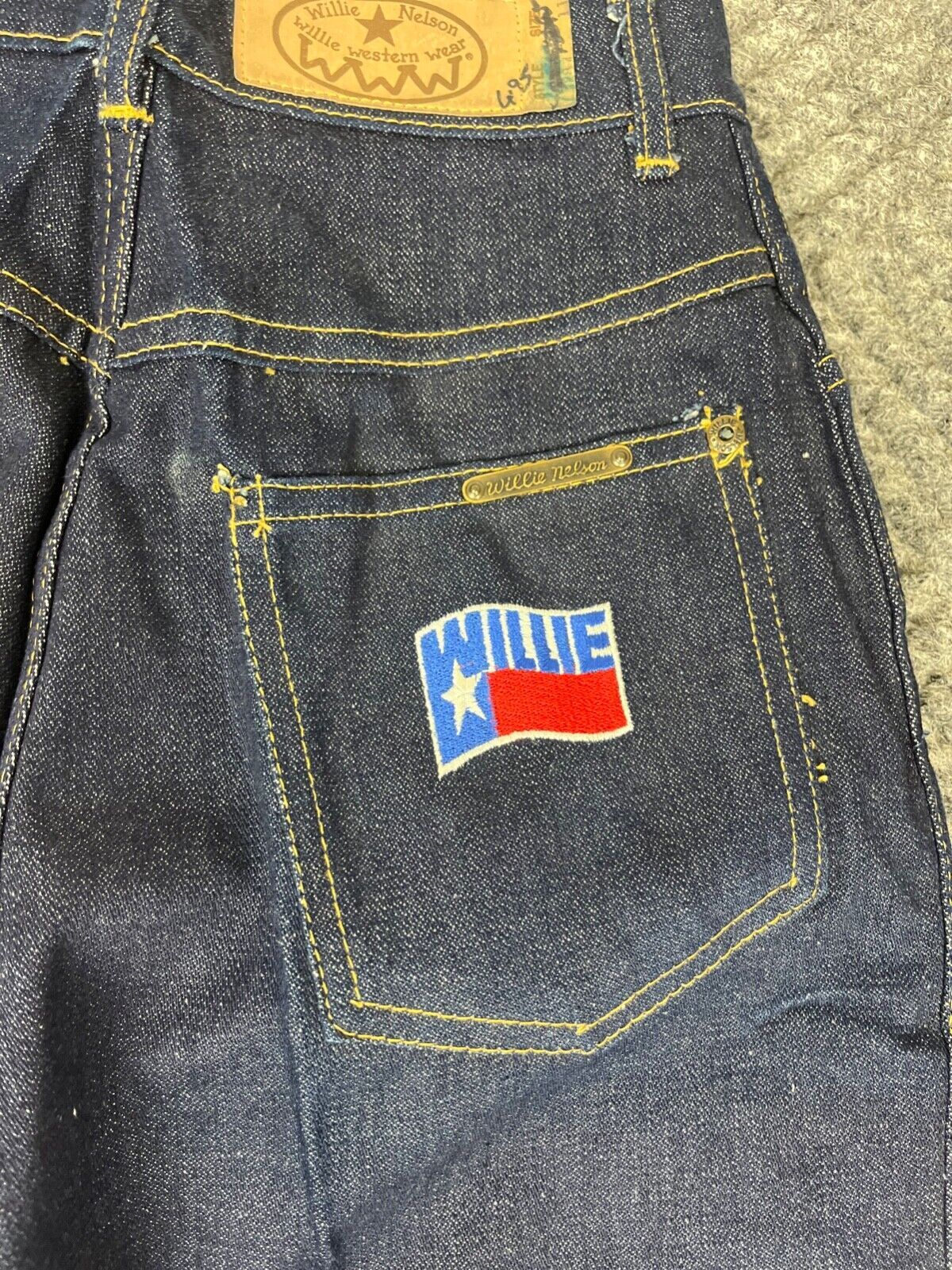 Vintage 80s WILLIE NELSON Denim Jeans Adult 26×35 Blue Dark Wash Embroidered NOS
