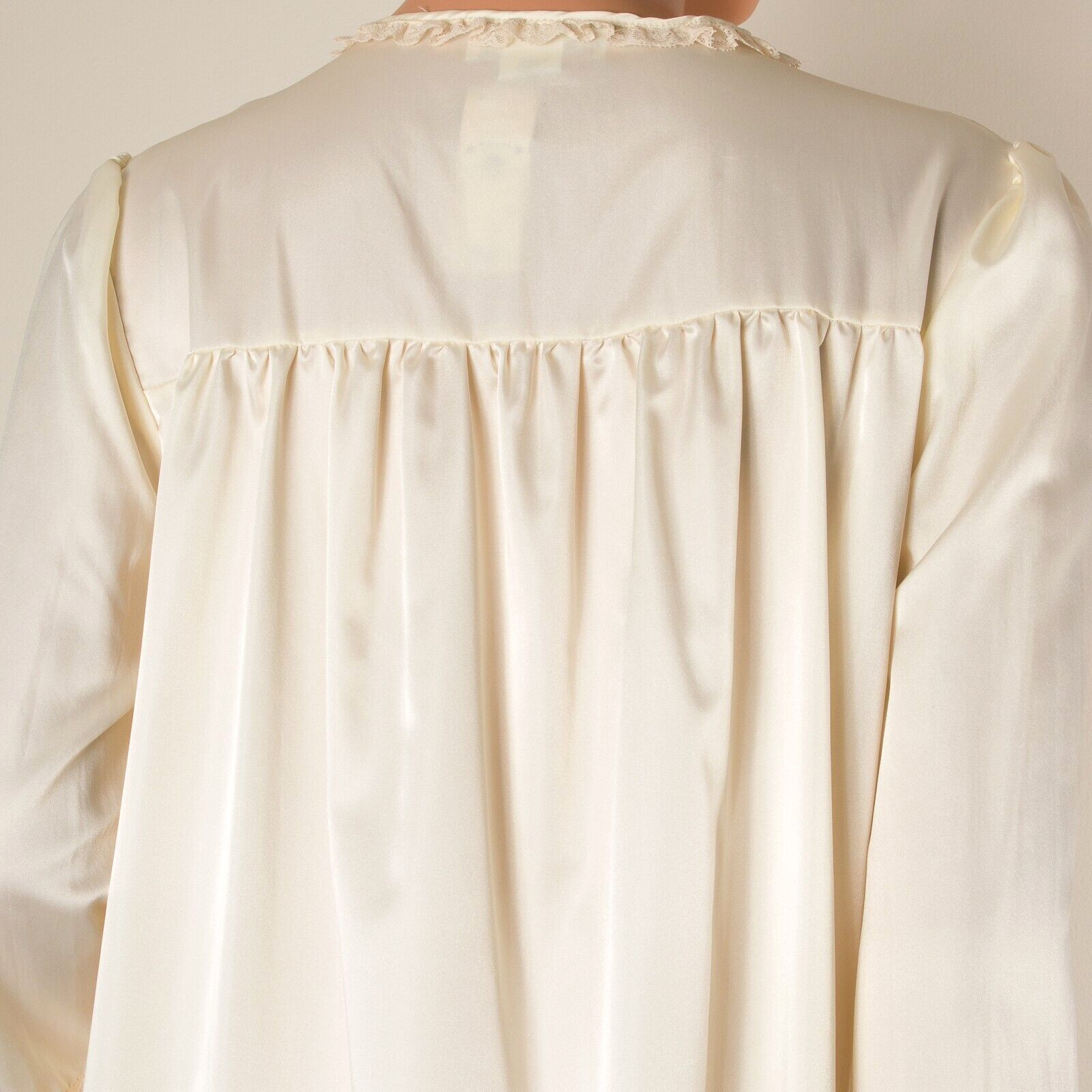 💖BARBIZON Ivory Cream Maxi Robe Nightgown Soft Silky Nylon Embroidered Lace M