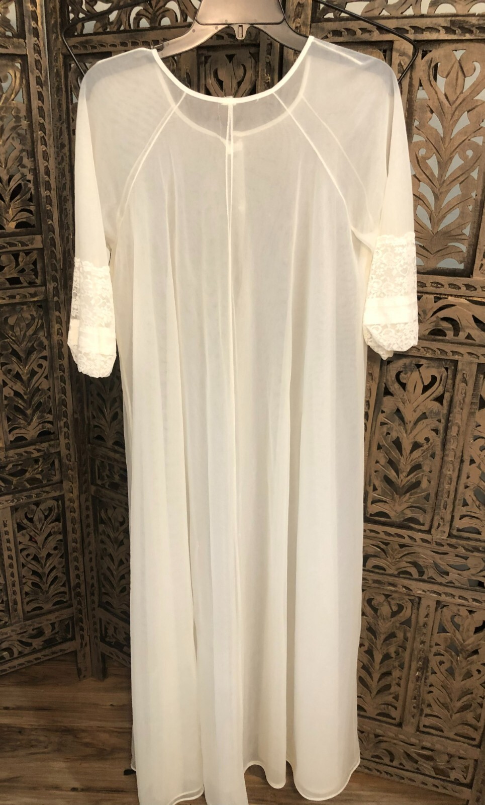 Vintage chiffon robe, puffy sleeves with lace 2 button front creme color